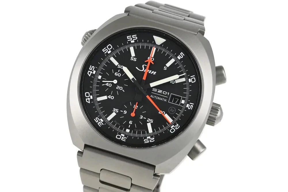 SINN STAINLESS STEEL BLACK, WATCH: SINN Stainless steel Black, Watch Brand: SINN Type/Style: Wrist watch Material: Case Material SS Color: Dial Color Black Size: [ Case size ] 44mm [ Arm circumference size ] 20cm Accessories: None