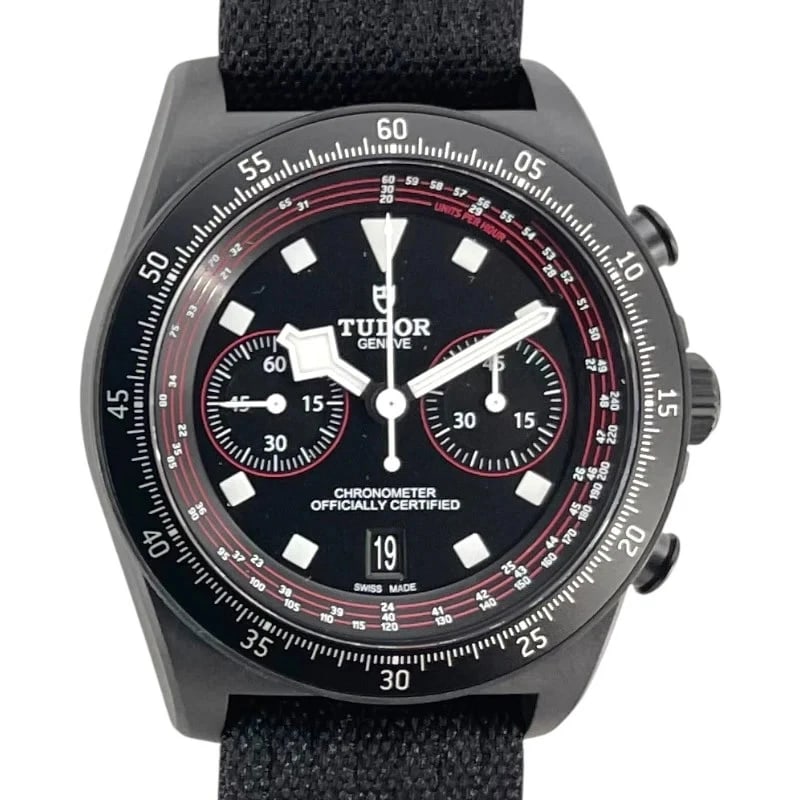 TUDOR CHRONOGRAPH BLACK CARBON, WATCH: Tudor Chronograph Black Carbon, Watch Brand: TUDOR Type/Style: Wrist watch Material: carbon Color: Dial Color Black Size: [ Case size ] 43mm / Case shape: Round face / Case thickness: 13mm [ Arm