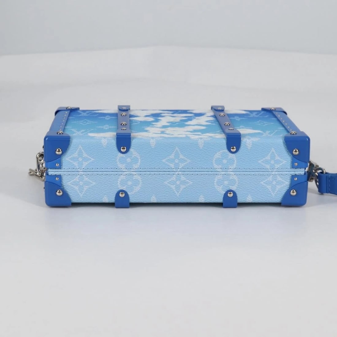LOUIS VUITTON MONOGRAM CLOUDS TRUNK CLUTCH - 6