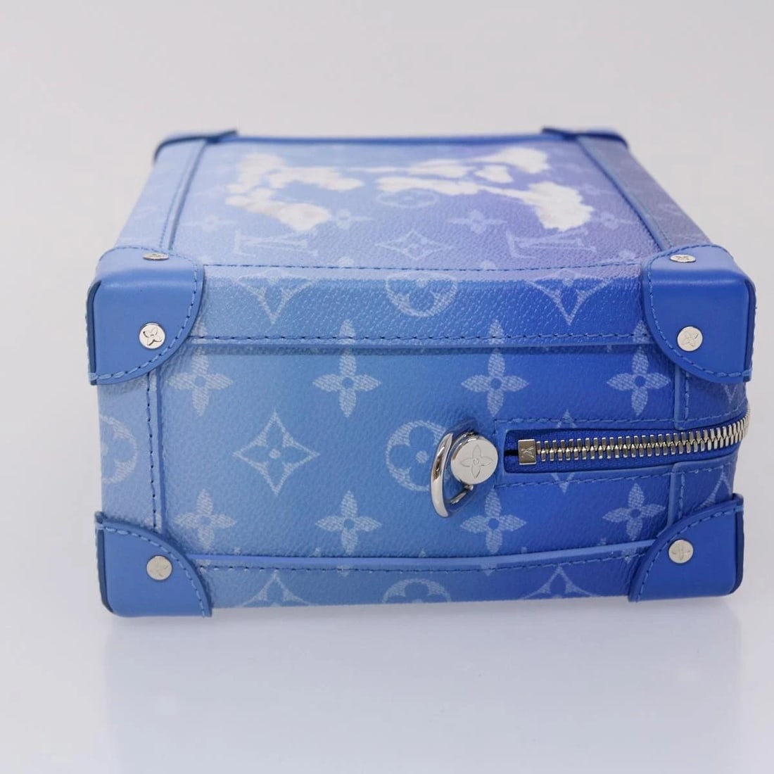 LOUIS VUITTON MONOGRAM CLOUDS SOFT TRUNK SHOULDER BAG - 3