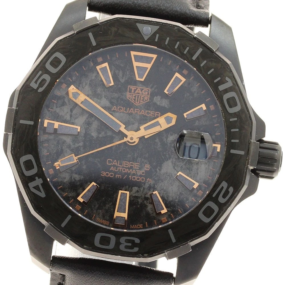 TAG HEUER AQUARACER CALIBER CARBON MEN'S WATCH: TAG HEUER Aquaracer Caliber Carbon Men's Watch Brand: TAG HEUER Type/Style: Wristwatch Material: Band Material leather, Case Material titanium Color: Band Color black, Dial Color black, Case Color