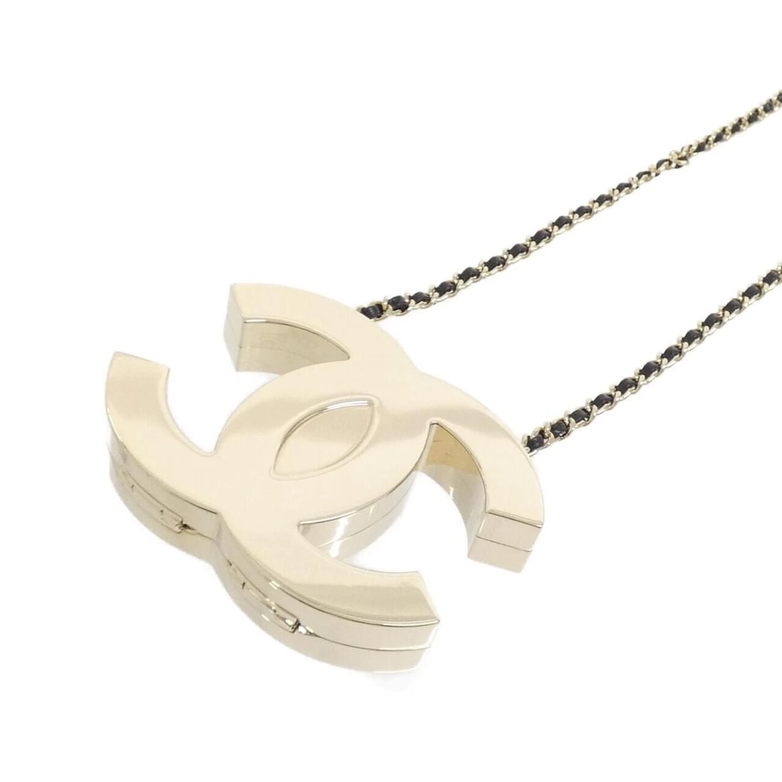 CHANEL ABE814 NECKLACE: Chanel ABE814 Necklace Brand: CHANEL Type/Style: Chanel Necklace Material: Ram, Color: BLACK / GOLD Metal Size: Length: 120cm Top width x height: 10.5cmx8cm Accessories: None Accessories N