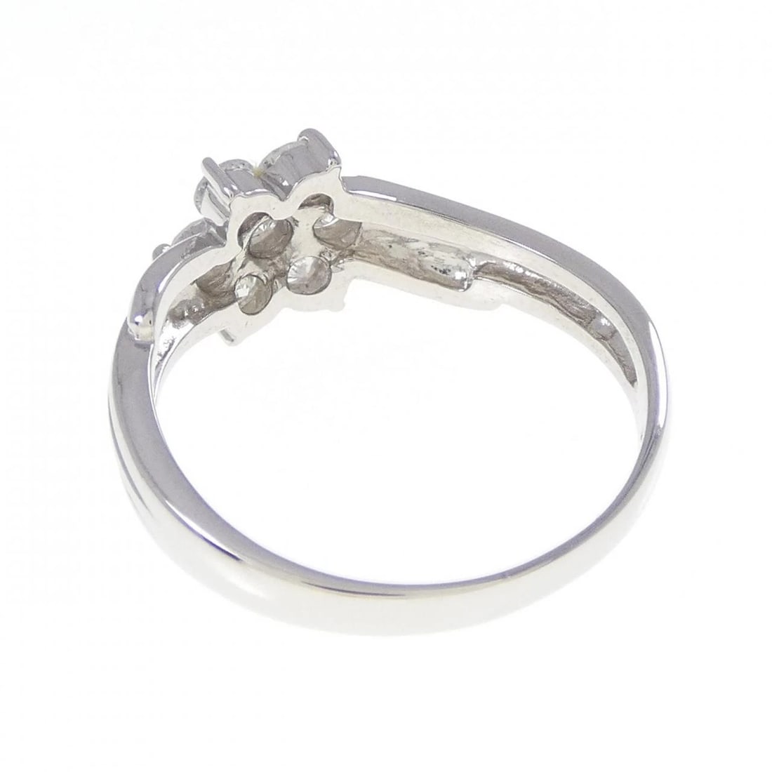 PT900 FLOWER DIAMOND RING - 3