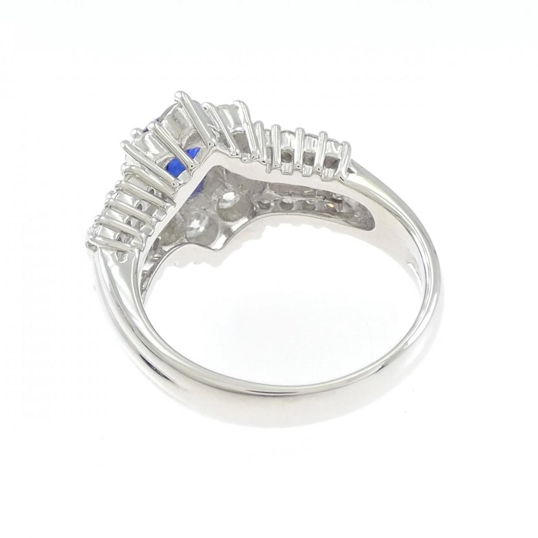 PT900 SAPPHIRE RING - 3
