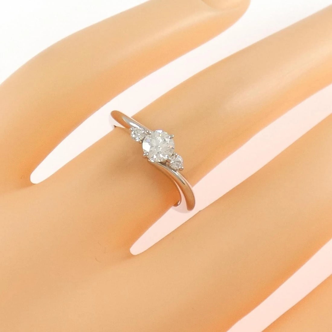 PT950 DIAMOND RING - 4