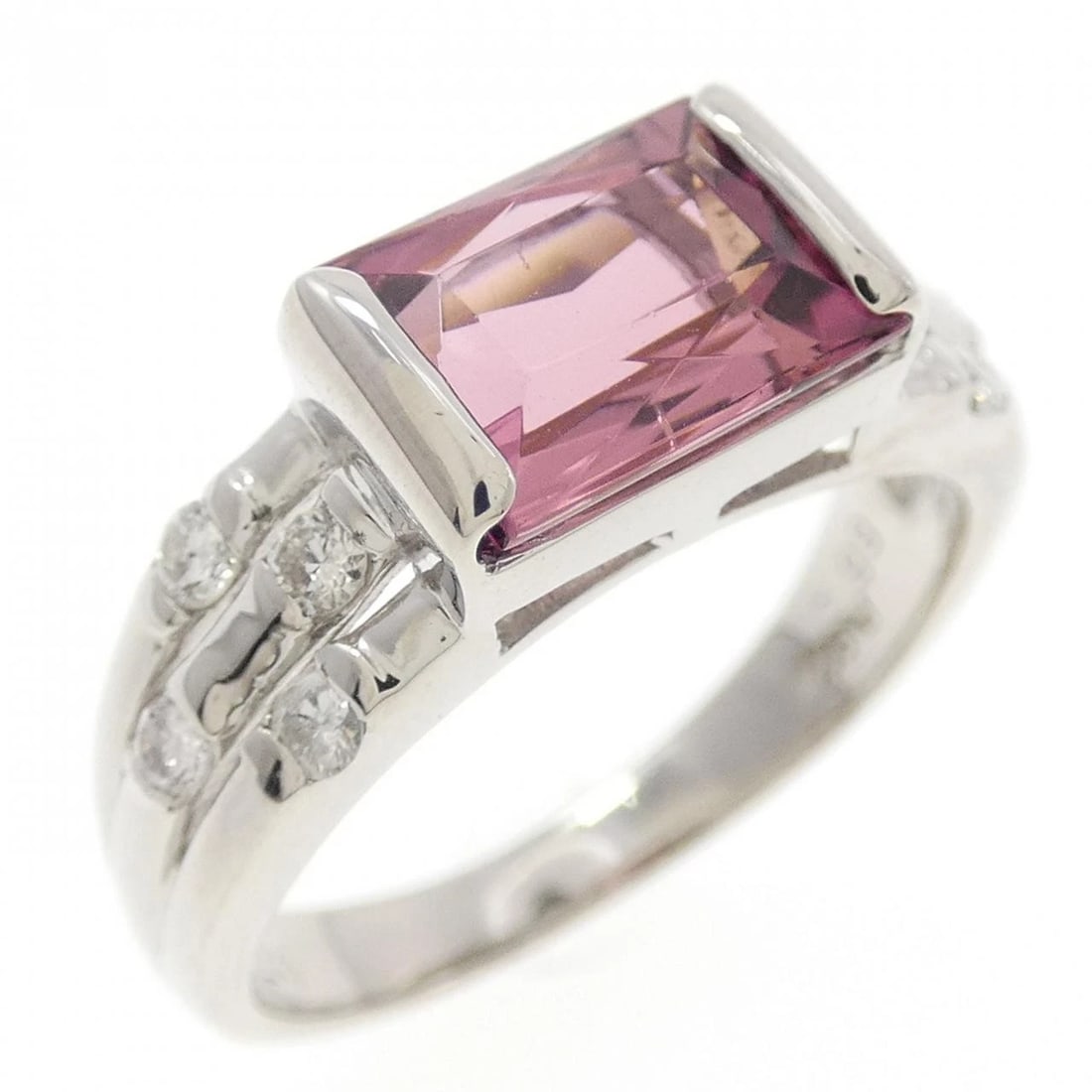 PT900 TOURMALINE RING: PT900 Tourmaline Ring Brand: Unbranded Type/Style: Tourmaline Ring Material: Platinum900, Main Stone/Creation Tourmaline Secondary Stone Diamond Color: Platinum Size: US 5 1/2 Accessories: None