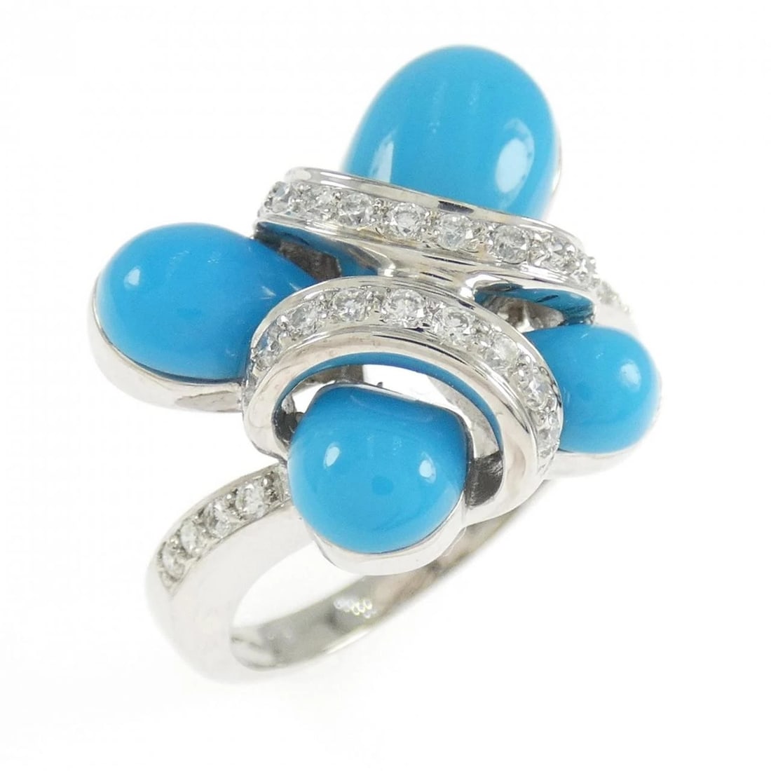K18WG TURQUOISE RING: K18WG turquoise ring Brand: Unbranded Type/Style: Turquoise Ring Material: K18WG, Main Stone/Creation Turquoise Secondary StoneDiamond Color: White Gold Size: Actual Size Max width: Approx. 15.7mm