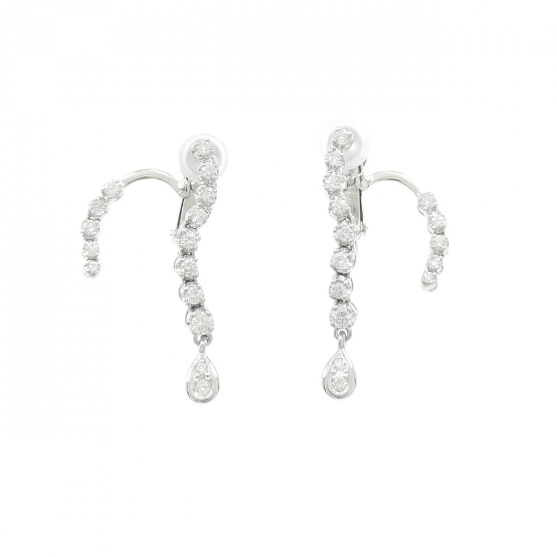 K18WG DIAMOND EARRINGS: K18WG Diamond Earrings Brand: Unbranded Type/Style: Diamond Pierce/Earring Material: K18WG, Main Stone/Creation Natural Color: White Gold Size: Actual Size Approx. length x width: 28.2mm x 14.7mm