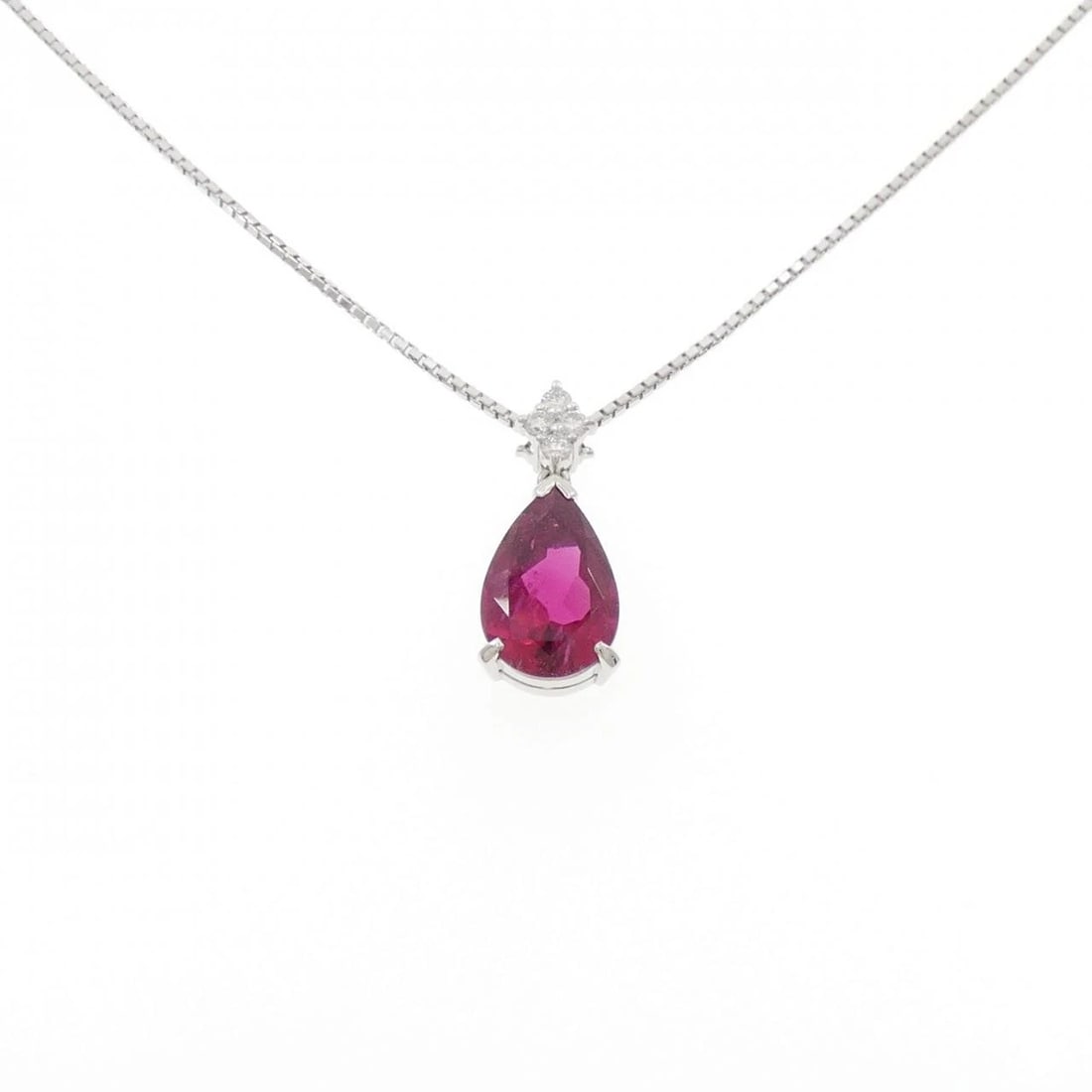 PT900/PT850 RUBELLITE TOURMALINE NECKLACE: PT900/PT850 Rubellite Tourmaline Necklace Brand: Unbranded Type/Style: Rubellite Tourmaline Necklace Material: PT900/PT850, Main Stone/Creation Rubellite Tourmaline Secondary Stone Diamond Color: