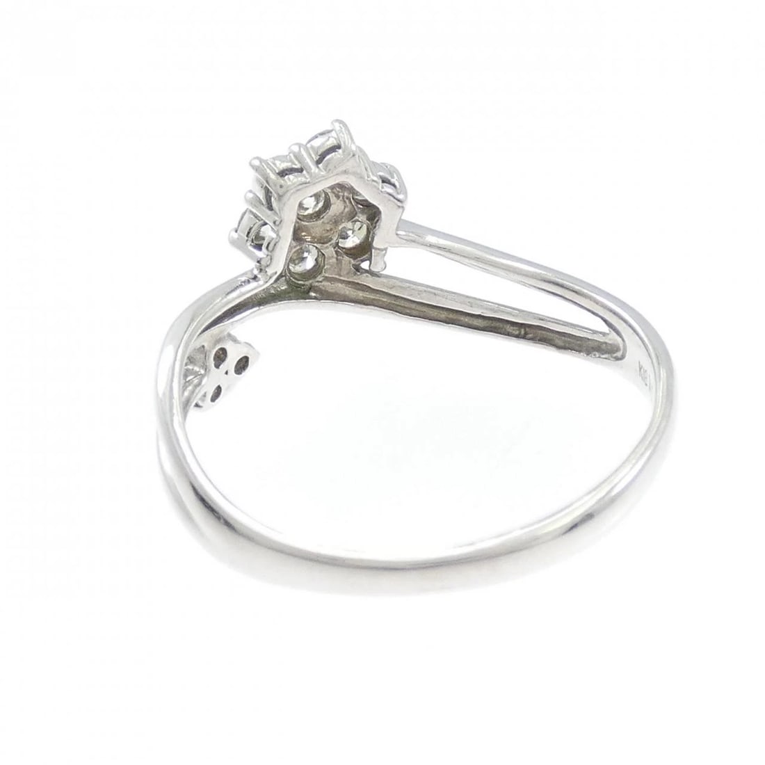 K18WG FLOWER DIAMOND RING - 2