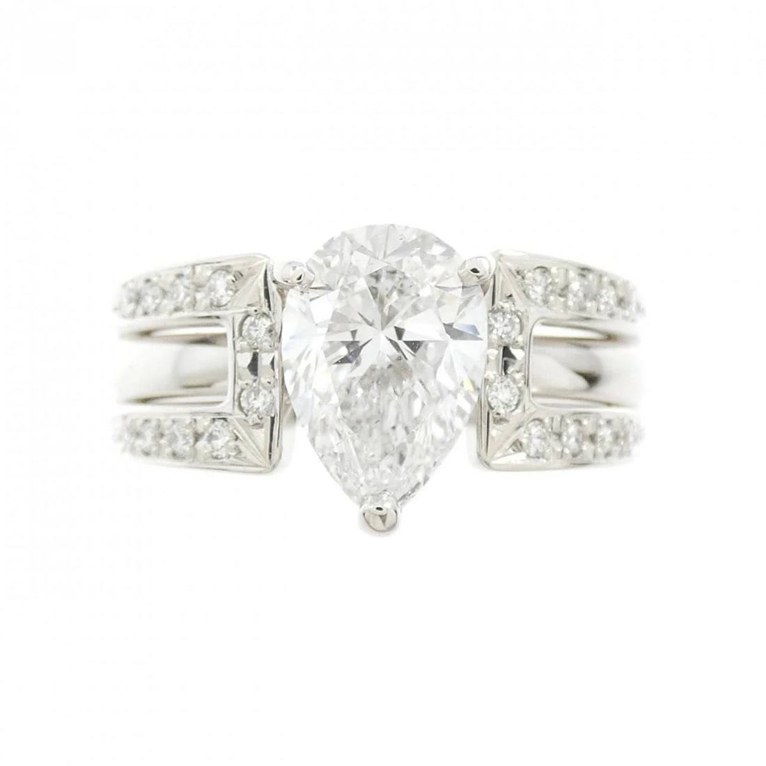 PT900 DIAMOND RING: PT900 Diamond Ring Brand: Unbranded Type/Style: Ring Material: PT900, Main Stone/Creation NATURAL Color: Silver Size: US 6 1/2 Accessories: None Accessories Notice: When purchasing pre-owned goods,