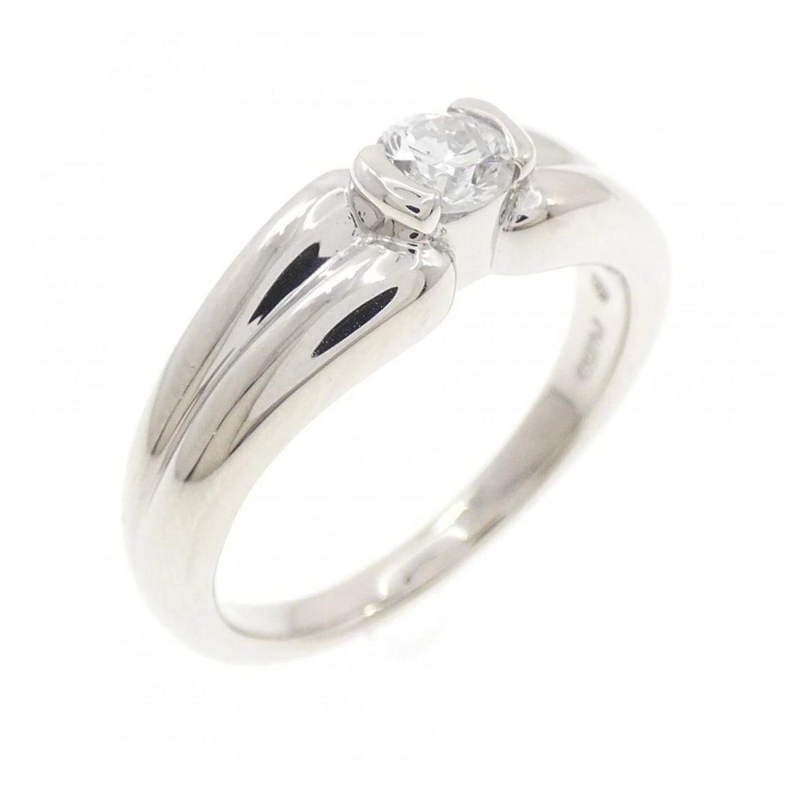 PT850 DIAMOND RING: PT850 Diamond Ring Brand: Unbranded Type/Style: Diamond Ring Material: PT850, Main Stone/Creation Natural Color: Platinum Size: US 7 1/4 Accessories: None Accessories Notice: When purchasing