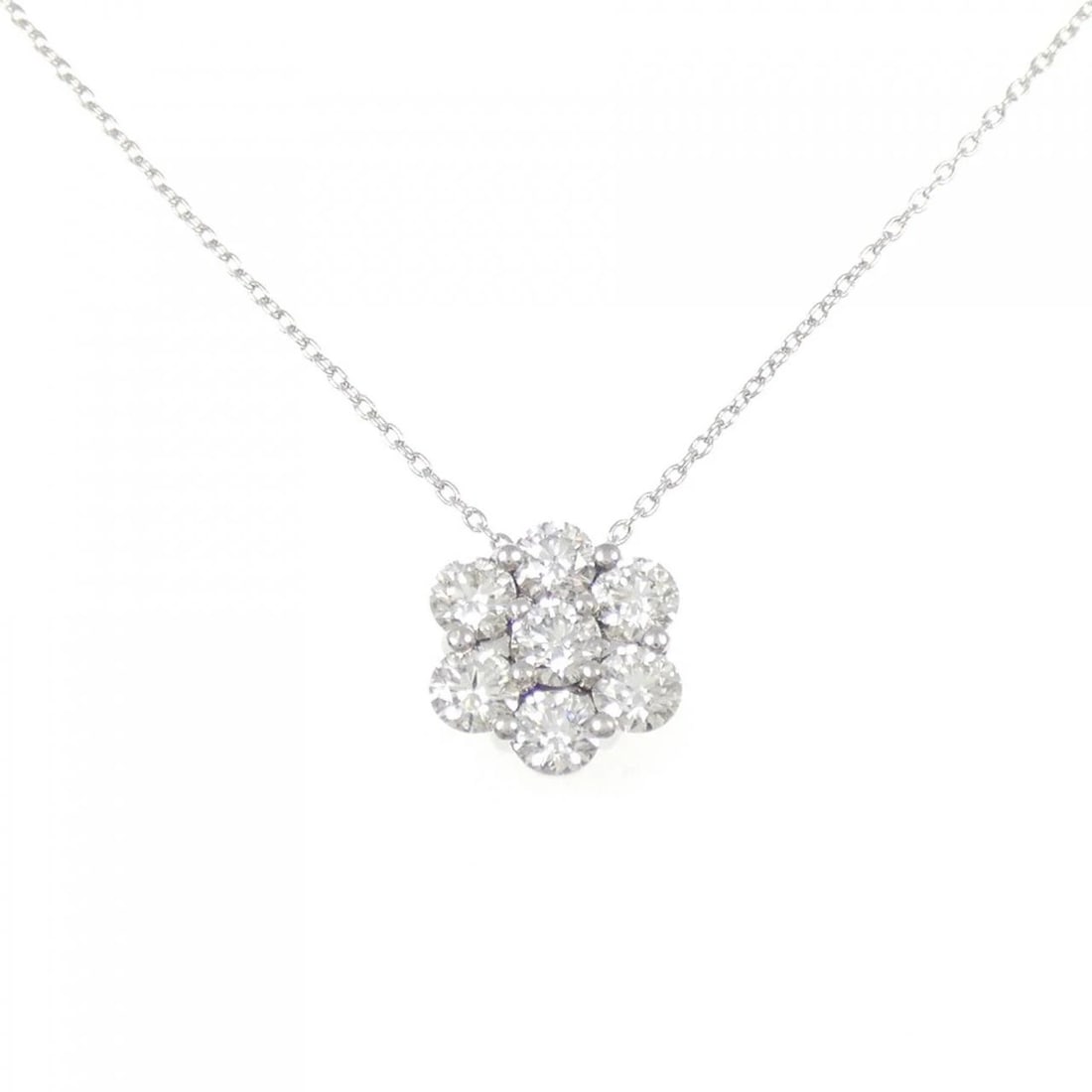 PT900/PT850 FLOWER DIAMOND NECKLACE: PT900/PT850 Flower Diamond Necklace Brand: Unbranded Type/Style: Diamond Necklace Material: PT900/PT850, Main Stone/Creation Natural Color: silver Size: 45cmActual Size Pendant length approx. x width 