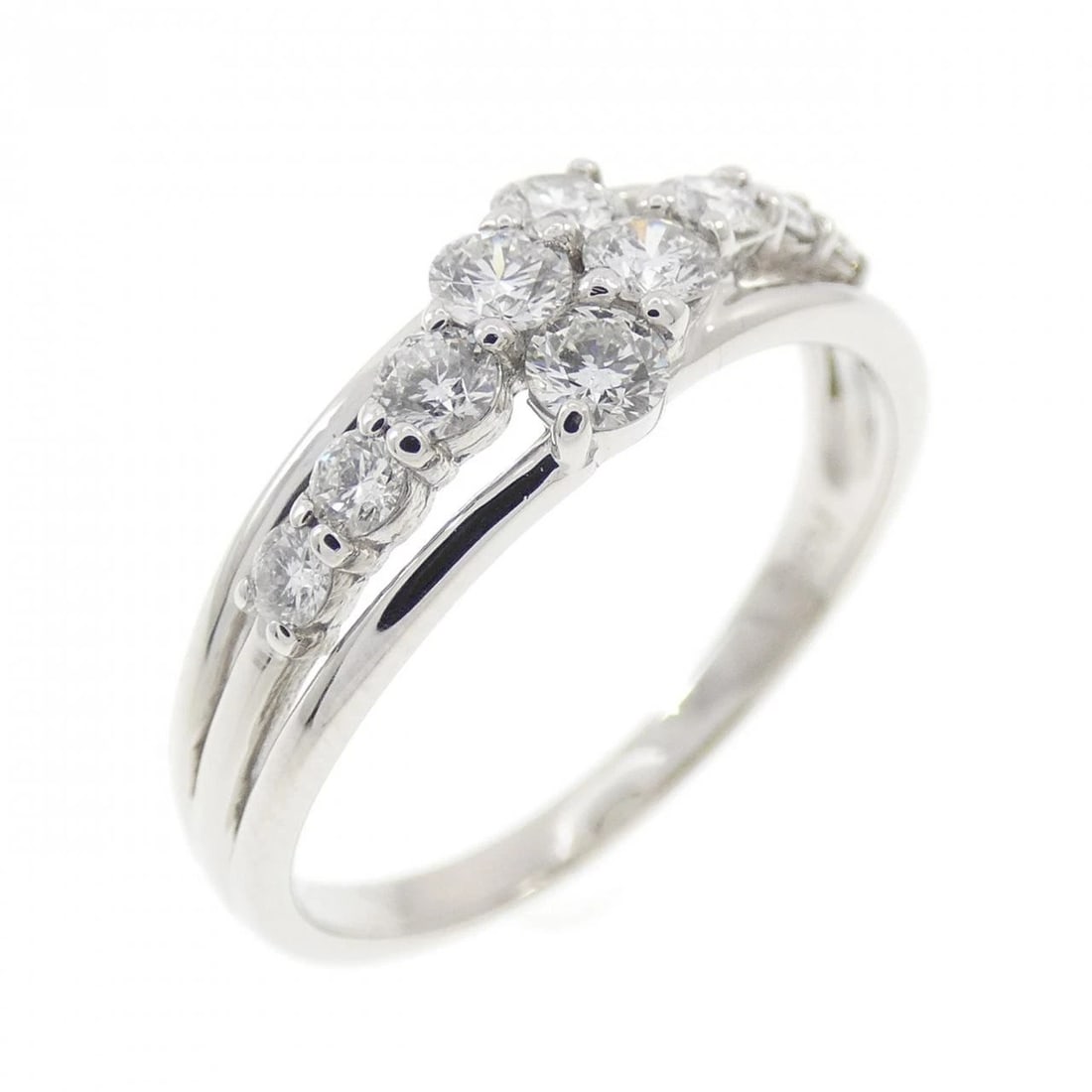 PT900 DIAMOND RING: PT900 Diamond Ring Brand: Unbranded Type/Style: Diamond Ring Material: PT900, Main Stone/Creation NATURAL Color: Silver Size: US 6 1/4 Accessories: None Accessories Notice: When purchasing pre-owned