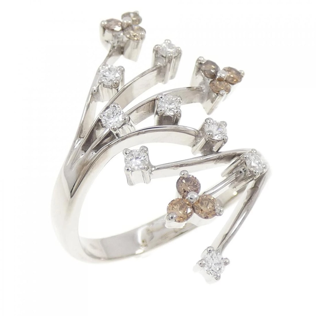 750WG DIAMOND RING: 750WG diamond ring Brand: Unbranded Type/Style: Diamond Ring Material: 750WG, Main Stone/Creation Natural Color: White Gold Size: US 6 1/4 Accessories: None Accessories Notice: When purchasing