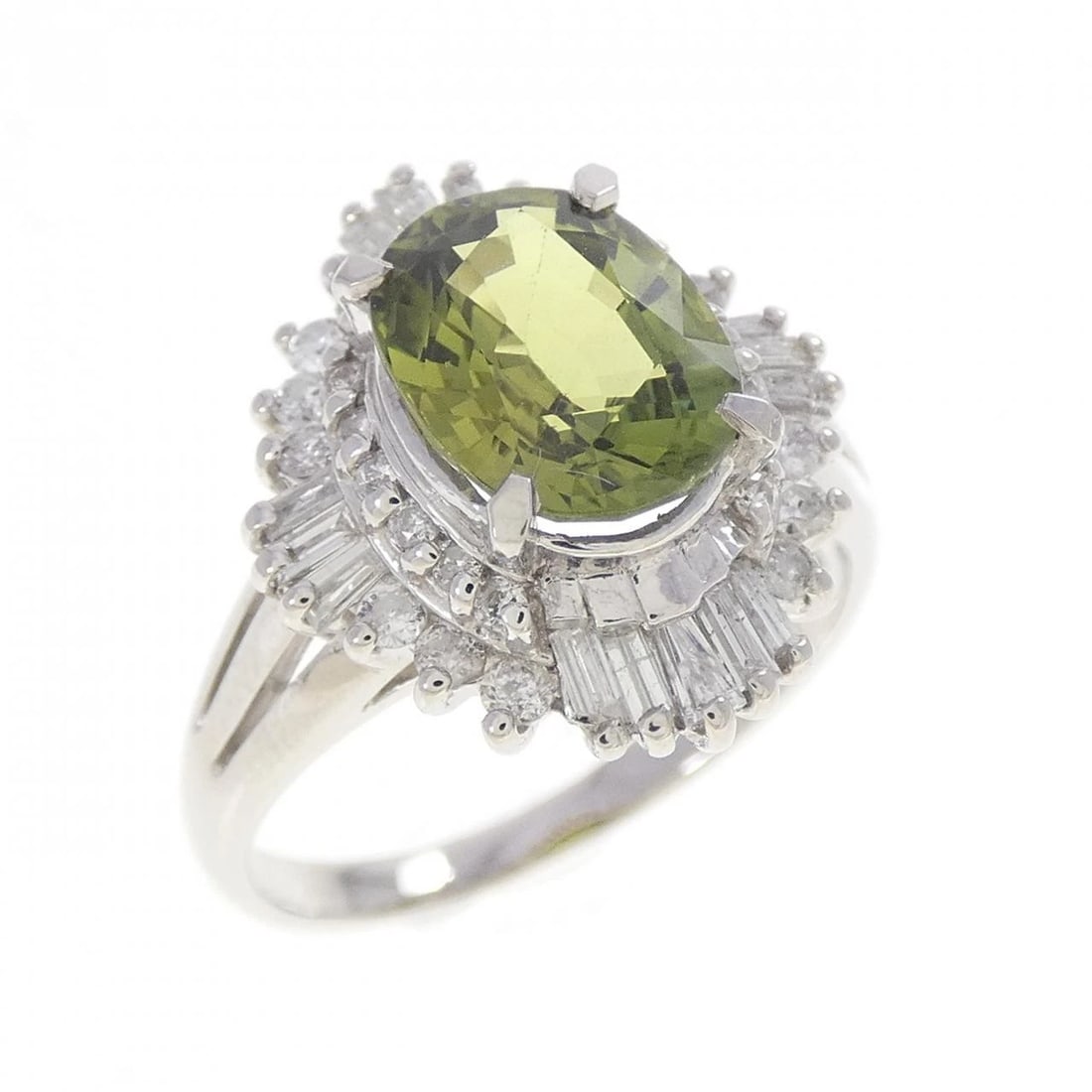 PT900 SAPPHIRE RING: PT900 Sapphire Ring Brand: Unbranded Type/Style: Sapphire Ring Material: Platinum900, Main Stone/Creation Sapphire Secondary Stone Diamond Color: Platinum Size: US 6 3/4 Accessories: None Accessories