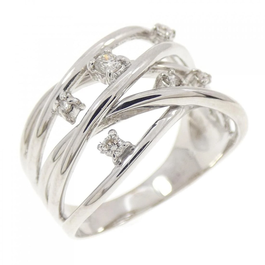 K18WG DIAMOND RING: K18WG Diamond Ring Brand: Unbranded Type/Style: Diamond Ring Material: K18WG, Main Stone/Creation NATURAL Color: White Gold Size: US 6 Accessories: None Accessories Notice: When purchasing pre-owned