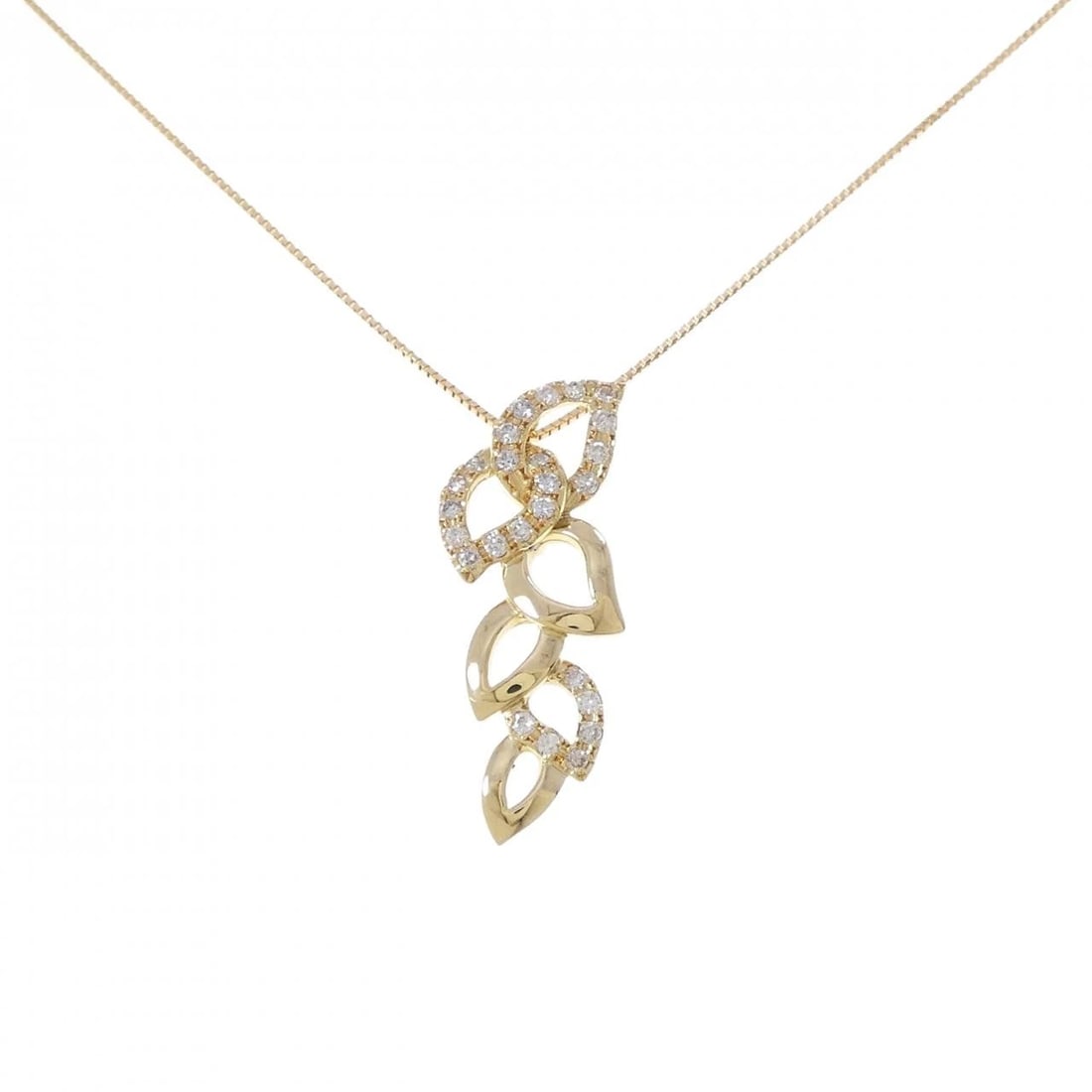 K18YG DIAMOND NECKLACE: K18YG Diamond Necklace Brand: Unbranded Type/Style: Diamond Necklace Material: K18YG, Main Stone/Creation Natural Color: Yellow Gold Size: Actual Size Pendant length approx. x width approx.: