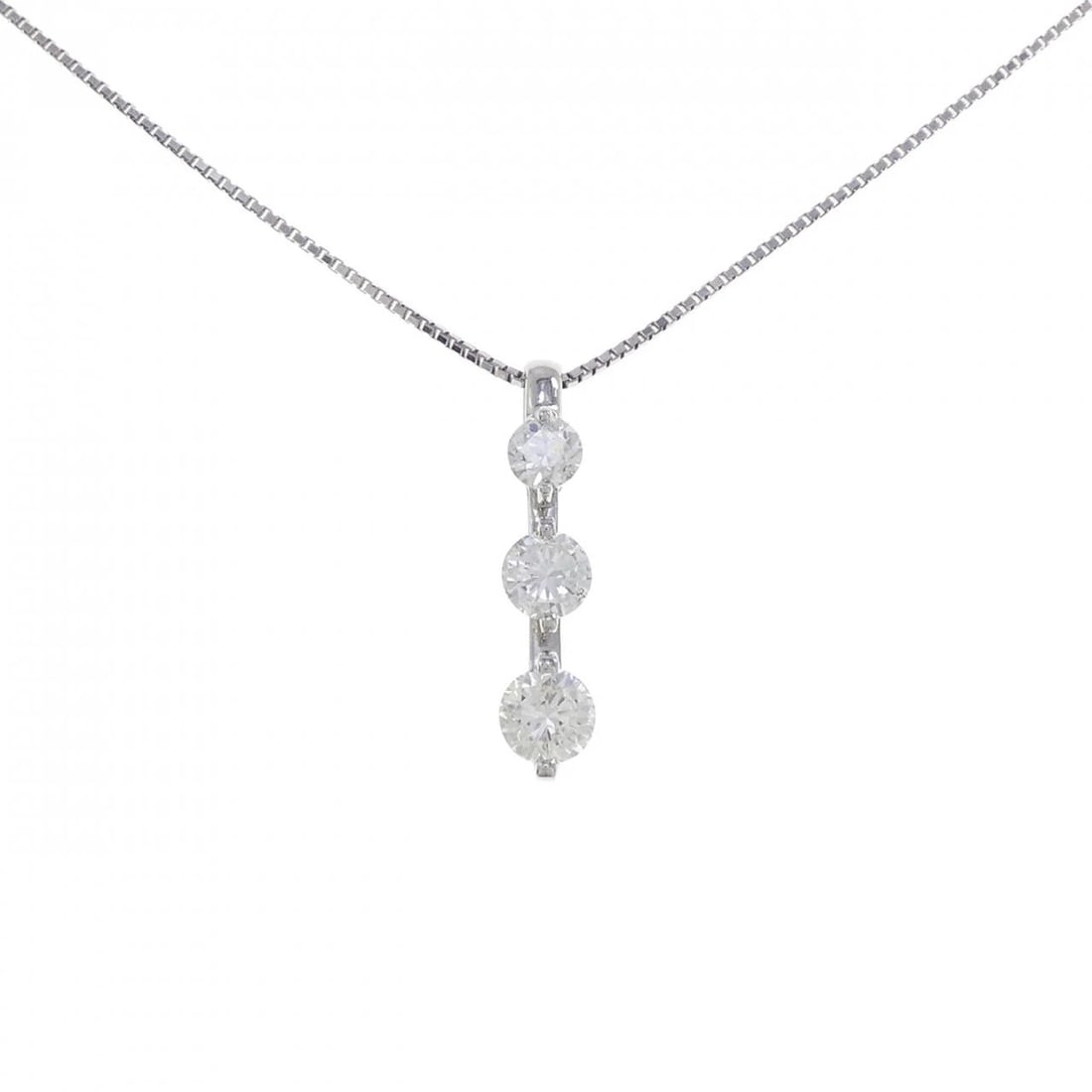 PT900/PT850 DIAMOND NECKLACE: PT900/PT850 Diamond Necklace Brand: Unbranded Type/Style: Diamond Necklace Material: PT900/PT850, Main Stone/Creation Natural Color: SILVER Size: Actual Size Pendant length approx. x width approx.: