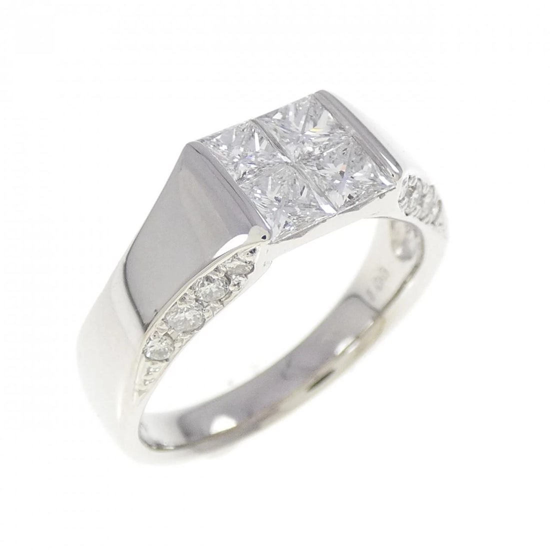 PT900 DIAMOND RING: PT900 Diamond Ring Brand: Unbranded Type/Style: Diamond Ring Material: Platinum900, Main Stone/Creation Natural Color: Platinum Size: US 6 1/4 Accessories: None Accessories Notice: When pu