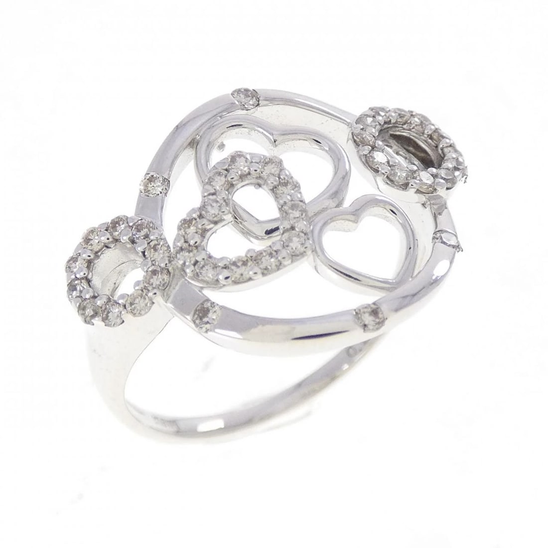K18WG HEART DIAMOND RING: K18WG Heart Diamond Ring Brand: Unbranded Type/Style: Diamond Ring Material: K18WG, Main Stone/Creation NATURAL Color: White Gold Size: US 5 1/2 Accessories: None Accessories Notice: When purchasing