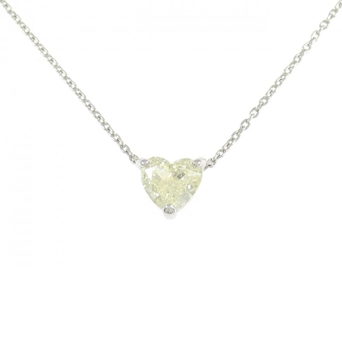 PT900/PT850 DIAMOND NECKLACE: PT900/PT850 Diamond Necklace Brand: Unbranded Type/Style: Necklace Material: PT900/PT850, Main Stone/Creation Natural Color: Platinum Size: Actual Size Pendant length approx. x width approx.: