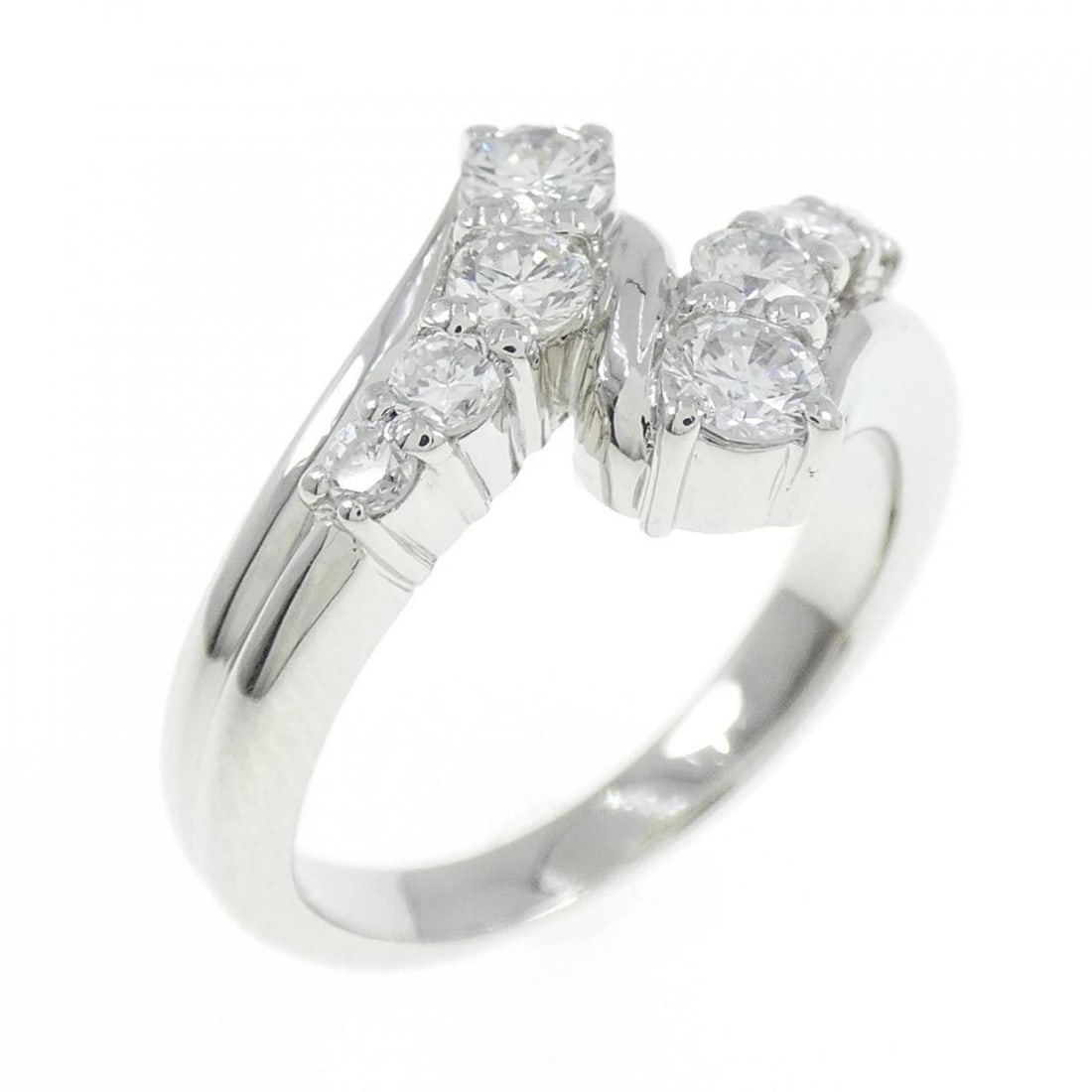 PT DIAMOND RING: PT Diamond Ring Brand: Unbranded Type/Style: Diamond ring Material: PT, Main Stone/Creation Natural Color: Silver Size: US 5 Accessories: None Accessories Notice: When purchasing pre-owned goods,