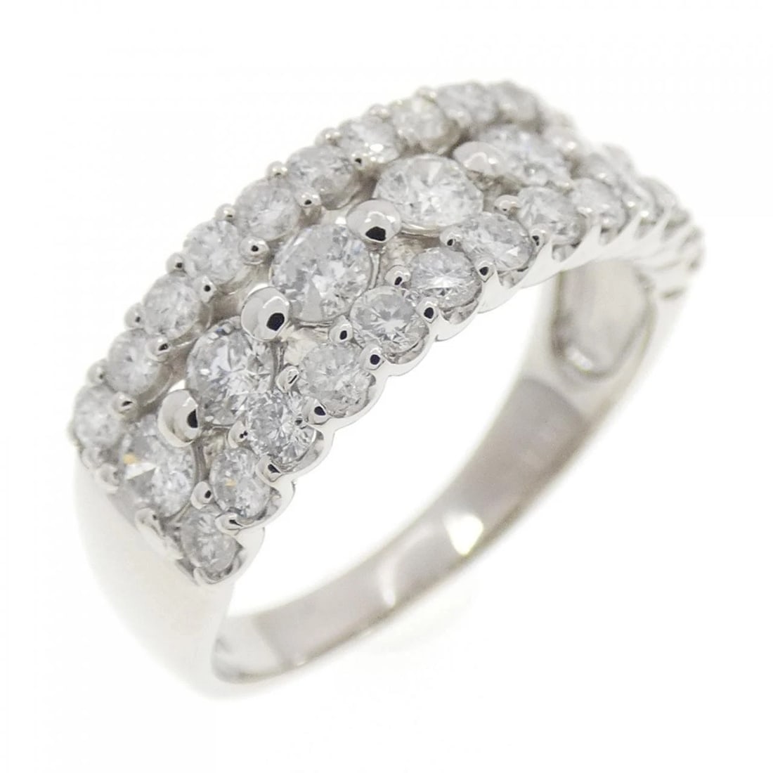 PT900 DIAMOND RING: PT900 Diamond Ring Brand: Unbranded Type/Style: Diamond ring Material: PT900, Main Stone/Creation Natural Color: Silver Size: US 5 1/4 Accessories: None Accessories Notice: When purchasing pre-owned
