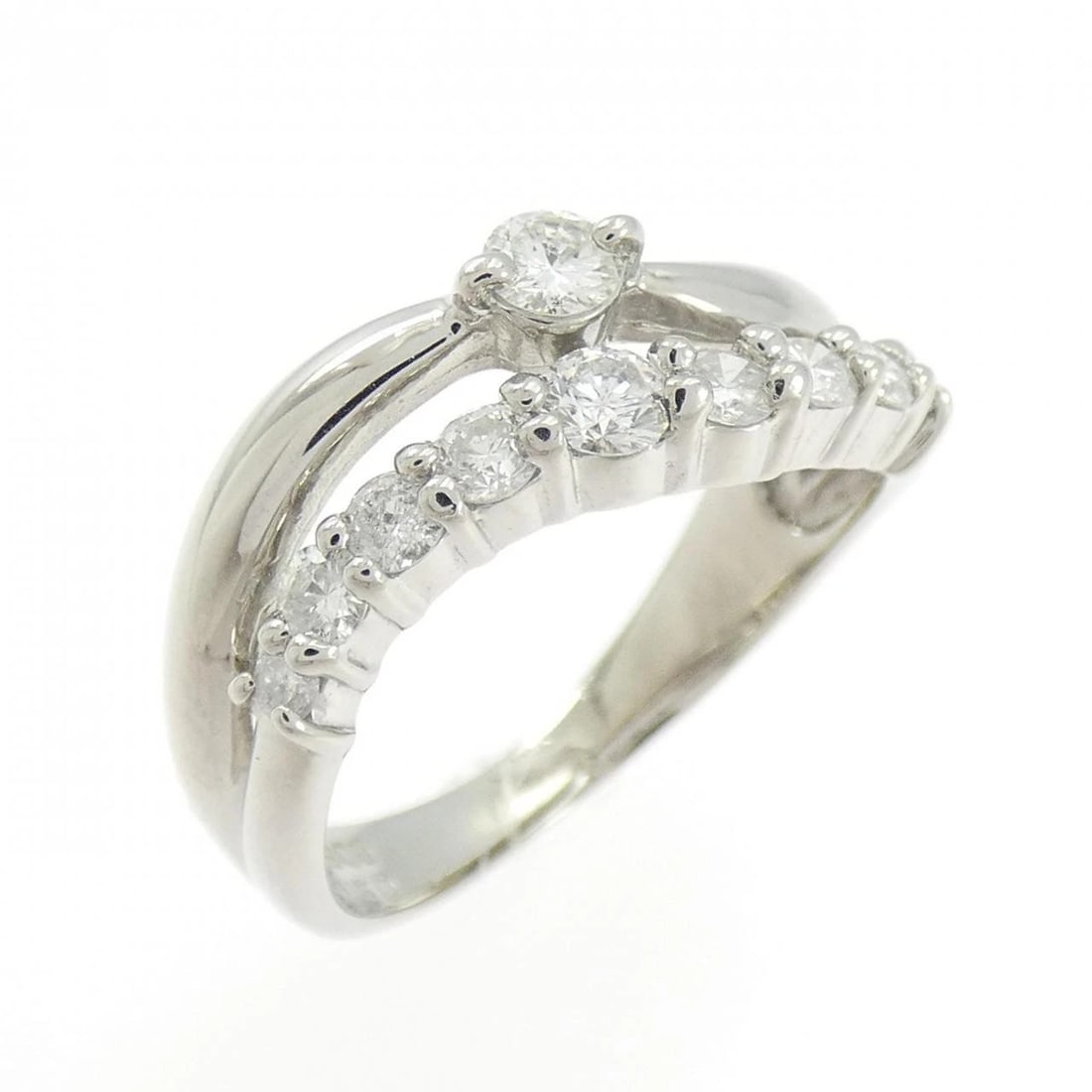 PT900 DIAMOND RING: PT900 Diamond Ring Brand: Unbranded Type/Style: Diamond Ring Material: Platinum900, Main Stone/Creation Natural Color: Platinum Size: US 5 1/4 Accessories: None Accessories Notice: When purchasing