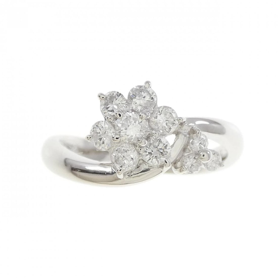 PT900 FLOWER DIAMOND RING - 2