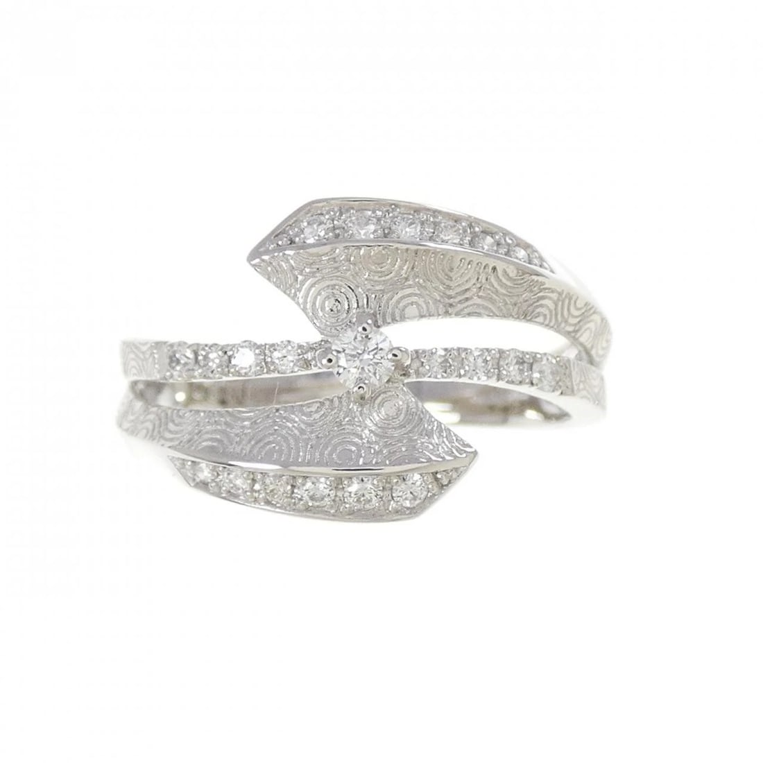 PT900 DIAMOND RING: PT900 Diamond Ring Brand: Unbranded Type/Style: Diamond Ring Material: PT900, Main Stone/Creation Natural Color: Silver Size: US 6 1/4 Accessories: None Accessories Notice: When purchasing pre-owned