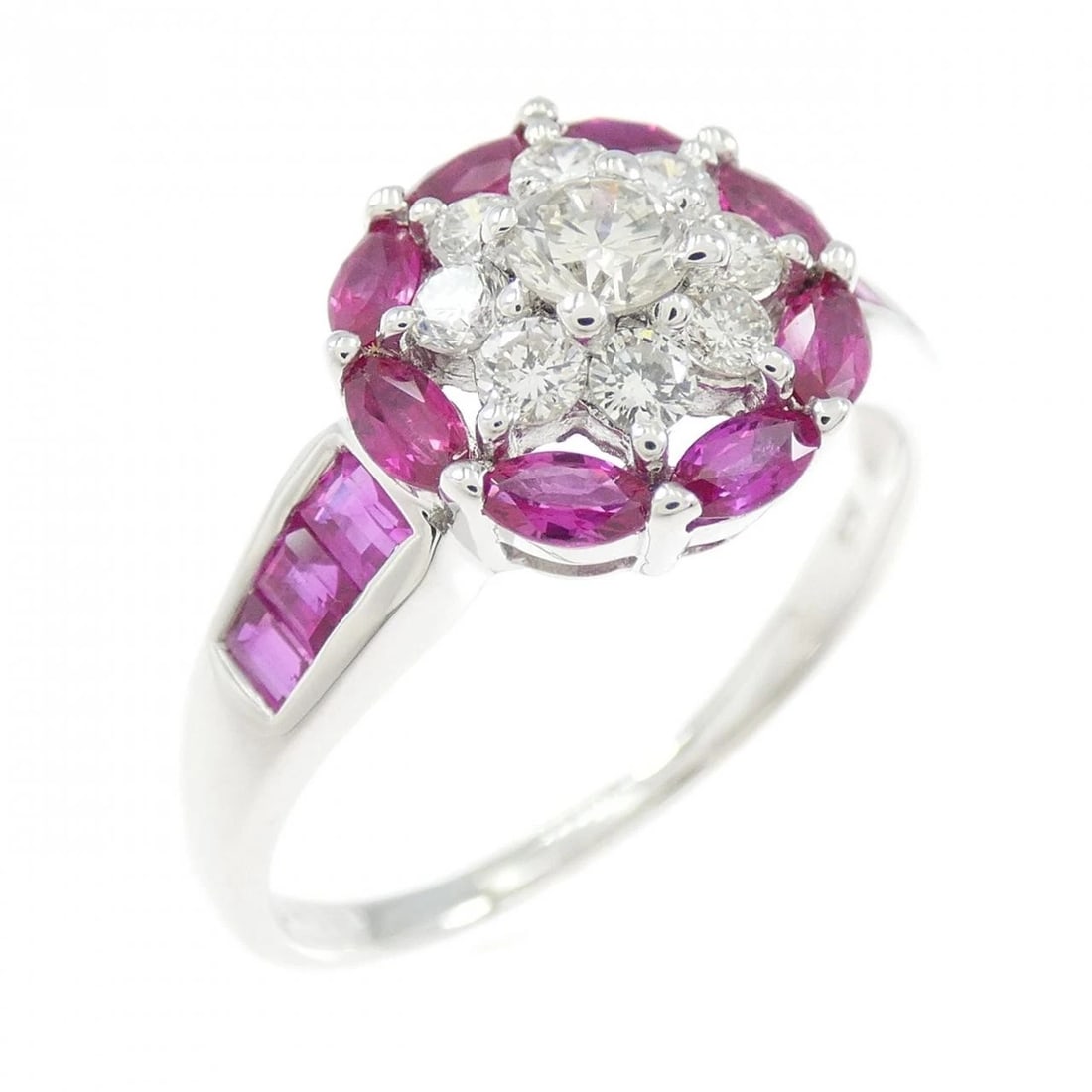K18WG RUBY RING: K18WG Ruby Ring Brand: Unbranded Type/Style: Ruby Ring Material: 18k White Gold, Main Stone/Creation RubySecondary Stone Diamond Color: White Gold Size: US 8 Accessories: None Accessories