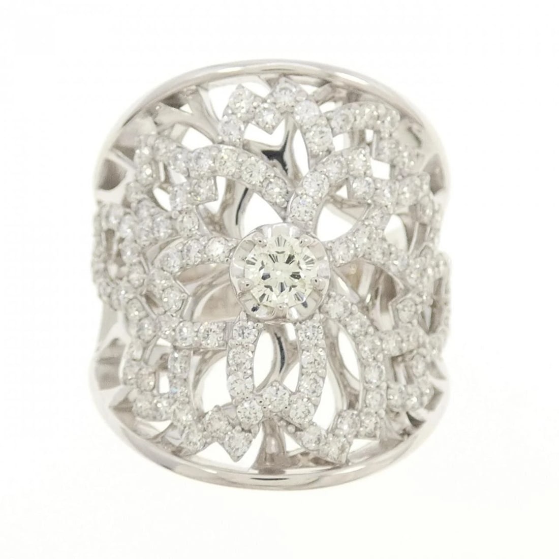 K18WG FLOWER DIAMOND RING - 2