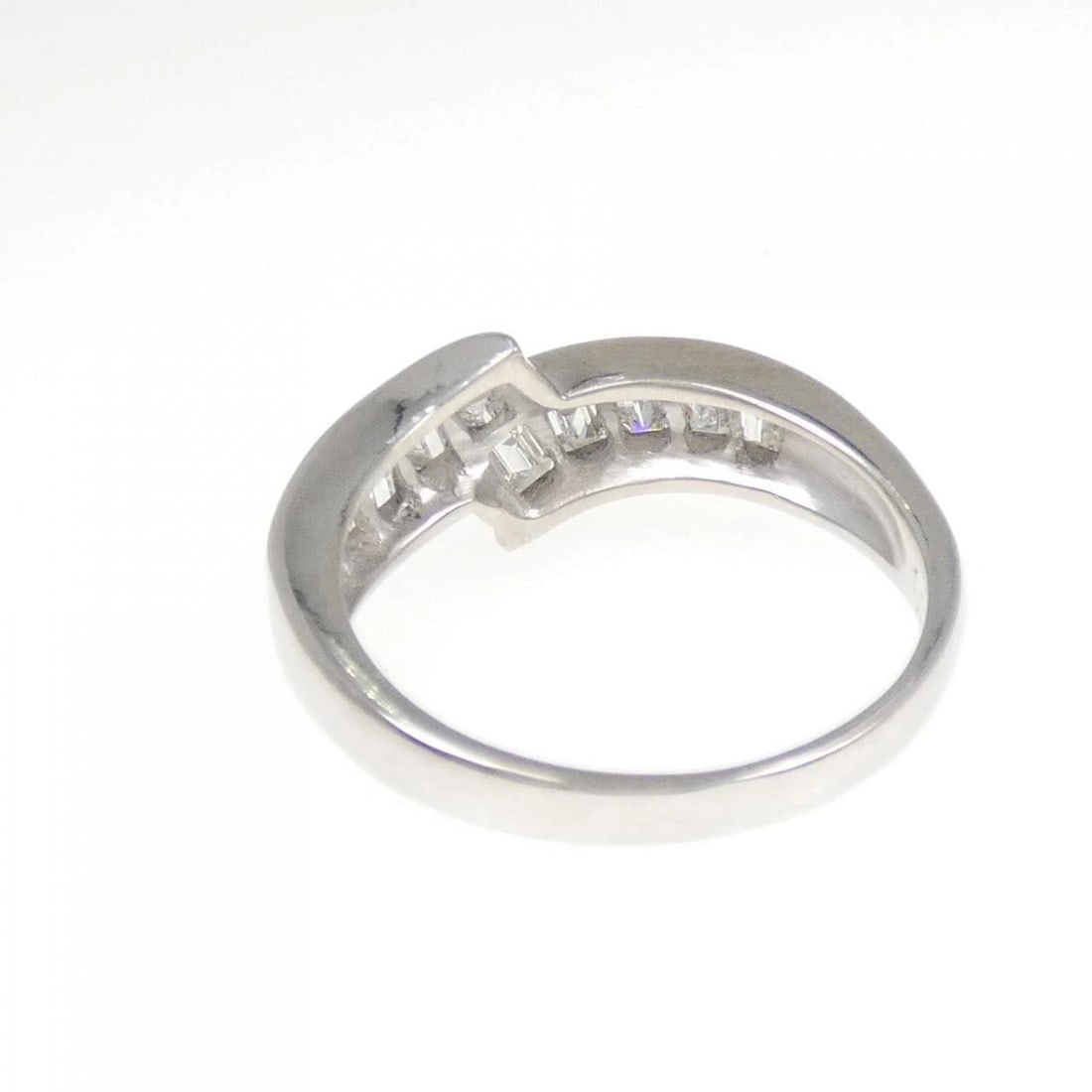 PT900 DIAMOND RING - 3