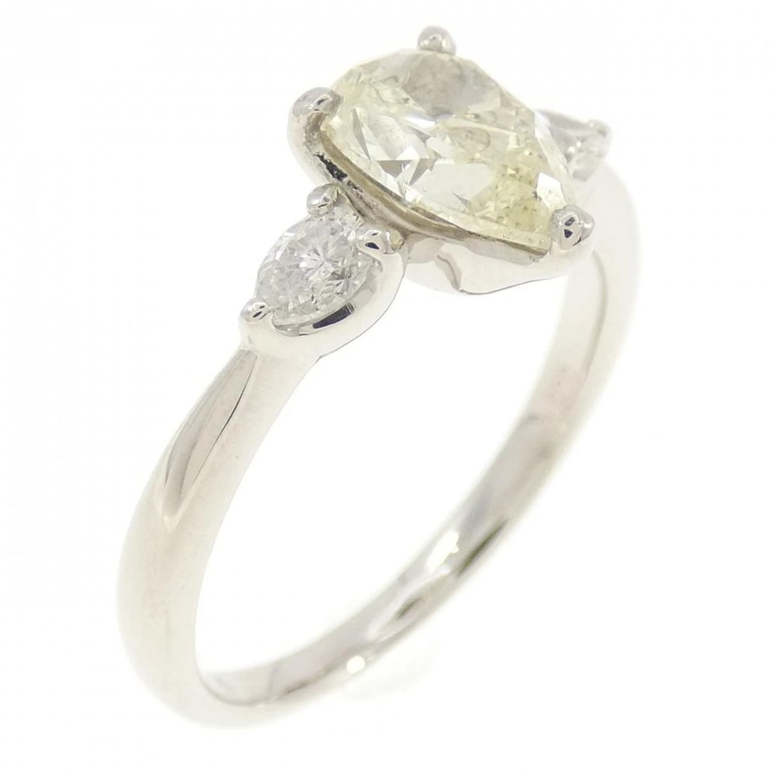 PT900 DIAMOND RING: PT900 Diamond Ring Brand: Unbranded Type/Style: Diamond ring Material: PT900, Main Stone/Creation Natural Color: Silver Size: US 8.25 Accessories: None Accessories Notice: When purchasing pre-owned