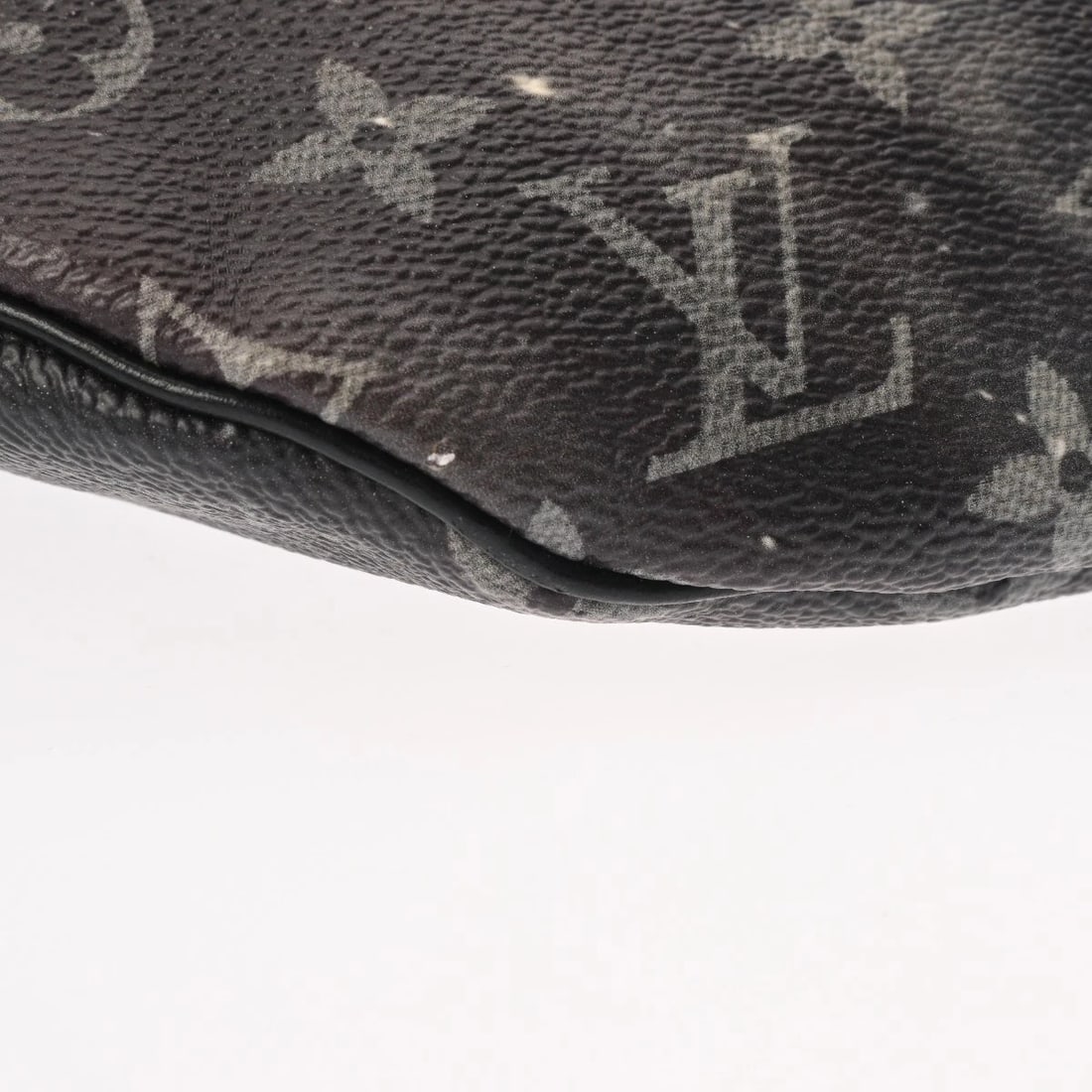 LOUIS VUITTON DISCOVERY BUM BAG MONOGRAM MONOGRAM CANVAS - 6
