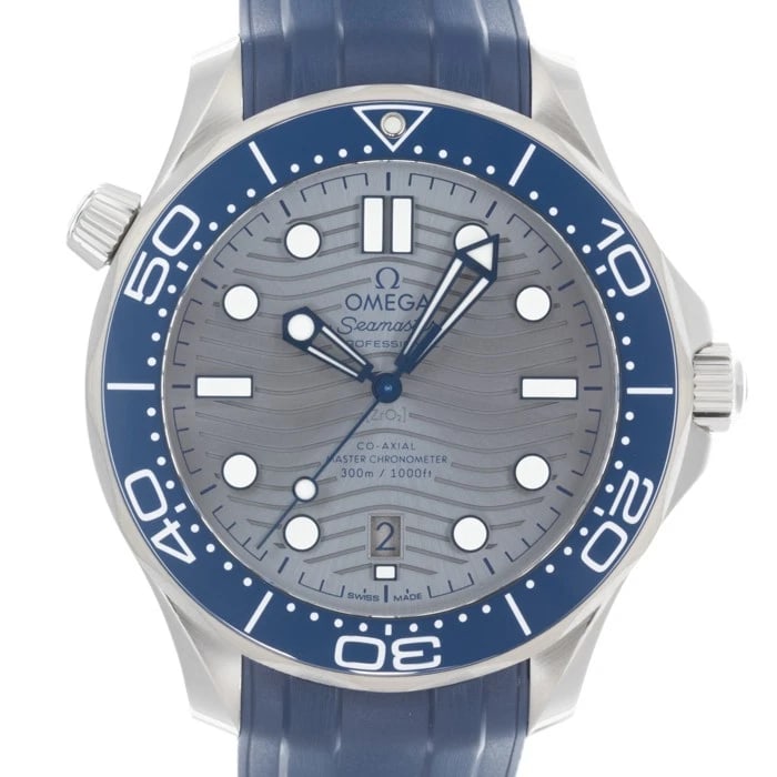 OMEGA SEAMASTER CHRONOMETER GRAY WATCH: Omega Seamaster Chronometer Gray Watch Brand: OMEGA Type/Style: Wristwatch Material: Case Material Stainless Steel, Band Material Rubber Color: Case Color Silver, Dial color Gray, Band Color Blue