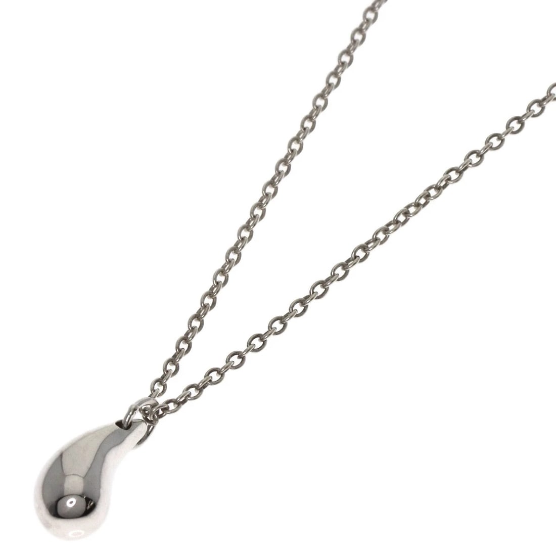 TIFFANY&CO. TEARDROP NECKLACE SILVER: TIFFANY&Co. teardrop Necklace Silver Brand: TIFFANY&Co. Type/Style: Necklace Material: Silver, Color: Silver Size: Chain Length:16.3inch/41.5cm Chain Width:0.4inch/1.1mm Top Size:0.4inch/9.8x4.6x4.6mm