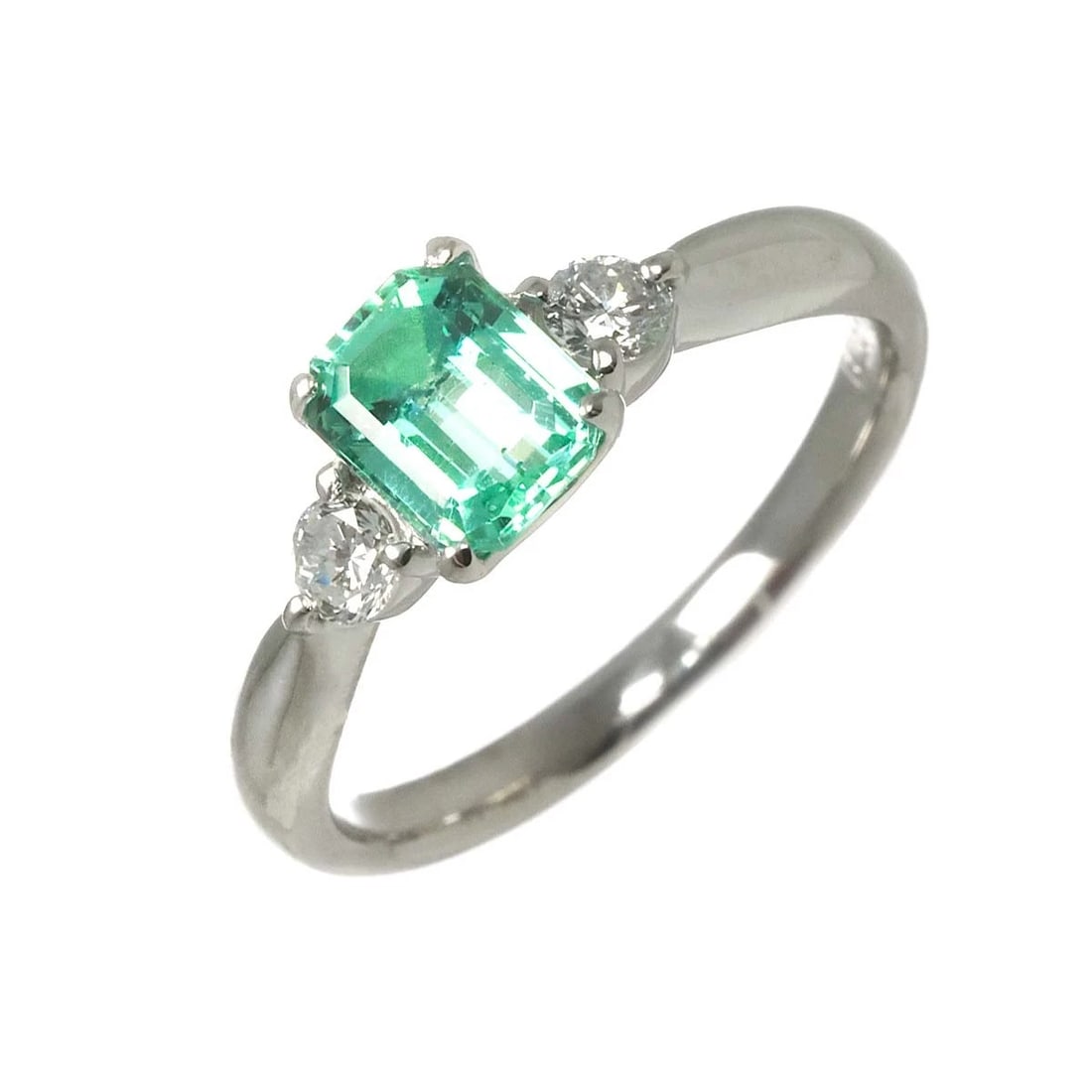 BERYL DIAMOND RING PT PLATINUM: Beryl Diamond Ring Pt Platinum Brand: Unbranded Type/Style: Ring Material: Platinum, Main Stone/Creation Beryl Color: Platinum Size: 5.75-6 (US) Accessories: None Accessories Notice: When purchasing