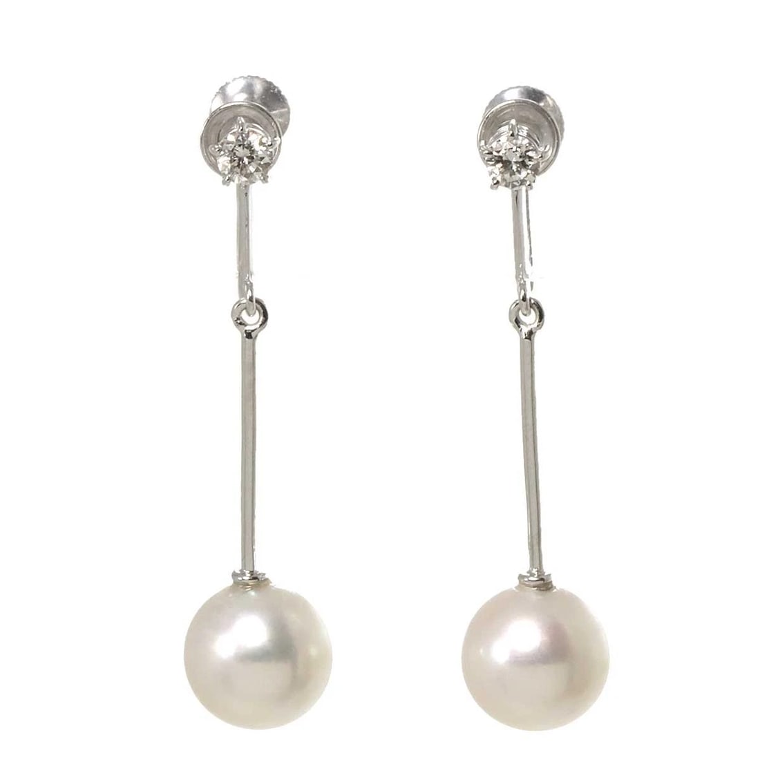TASAKI AKOYA PEARL DIAMOND EARRINGS 18K WG 750: TASAKI Akoya Pearl Diamond Earrings 18K WG 750 Brand: TASAKI Type/Style: Earrings Material: 750White Gold, Main Stone/Creation Akoya Pearl Color: White Gold Size: W8.6 x H34.8mm Accessories: None