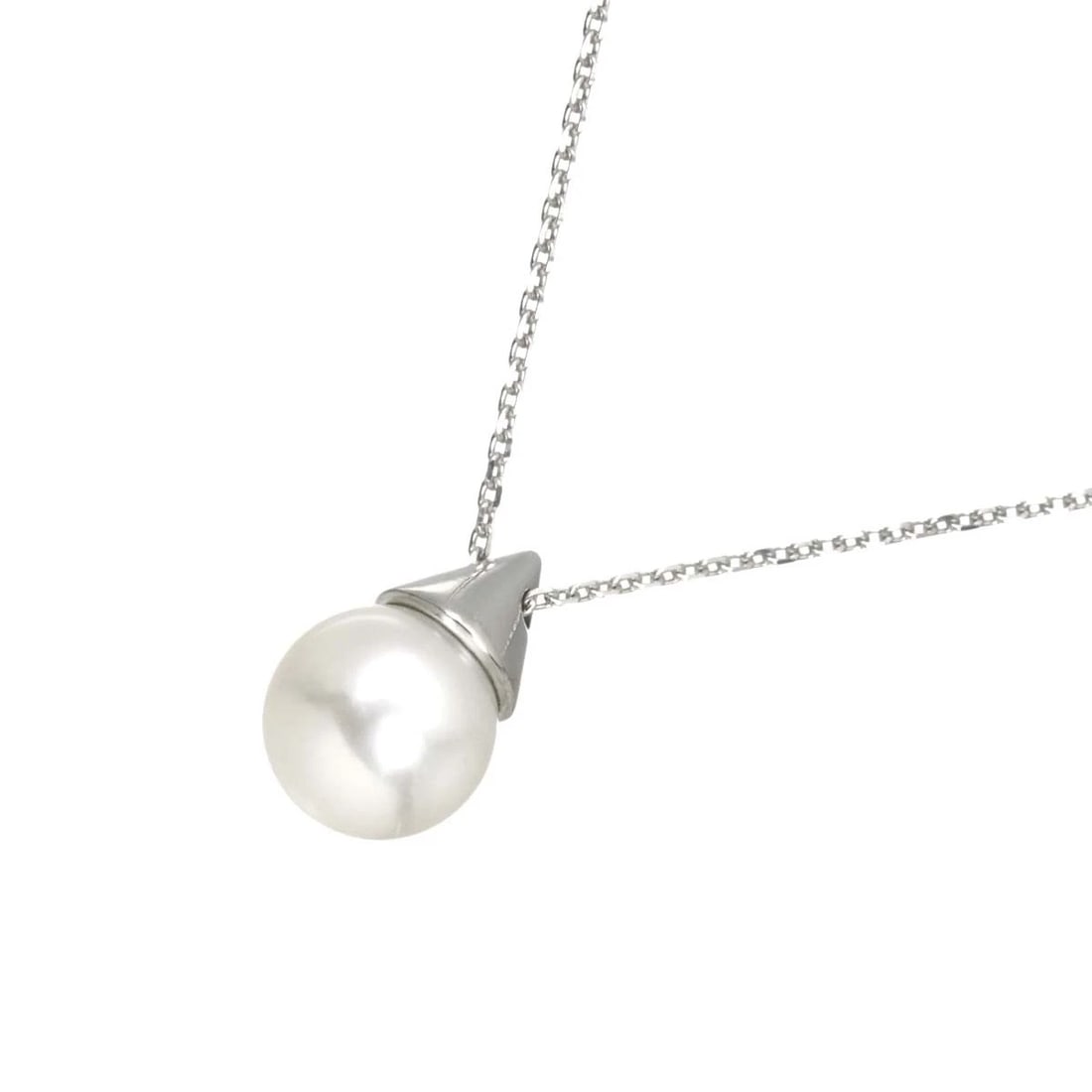 TASAKI AKOYA PEARL NECKLACE: TASAKI Akoya Pearl Necklace Brand: TASAKI Type/Style: Necklace Material: 750White Gold, Main Stone/Creation Akoya Pearl Color: White Gold Size: internal circumference of the chain: 16.5inch to