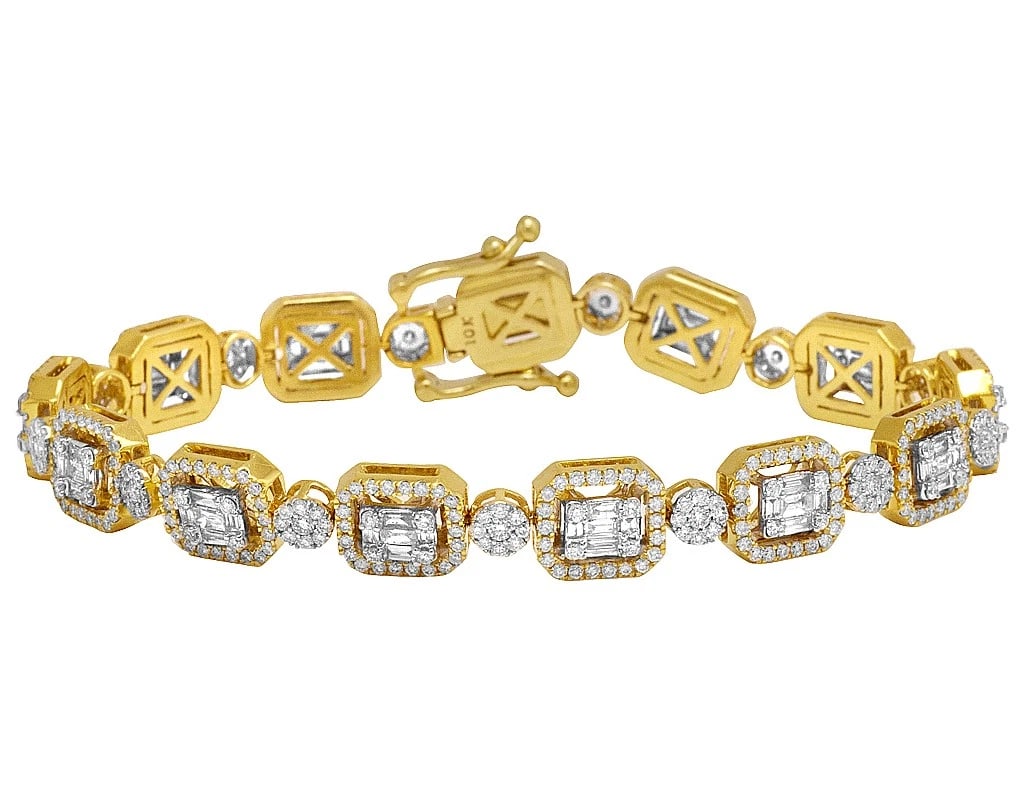 10K TWOTONE GOLD DIAMOND BAGUETTE HALO CLUSTER BRACELET: 10K TwoTone Gold Diamond Baguette Halo Cluster Bracelet Brand: none Type/Style: Bracelet Material: 10K , Multi-Tone Gold, Main Stone/Creation Multi-Tone Color: Natural Size: Length 8 in Width 9mm