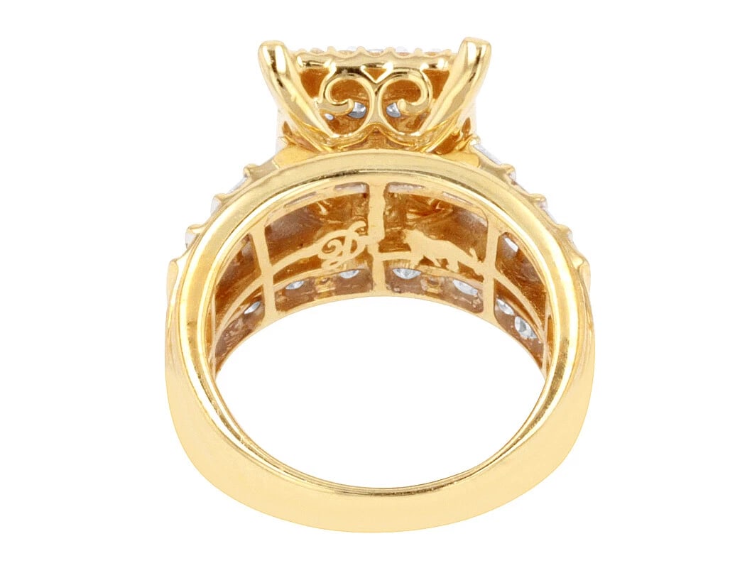 SQUARE CLUSTER DIAMOND RING - 5