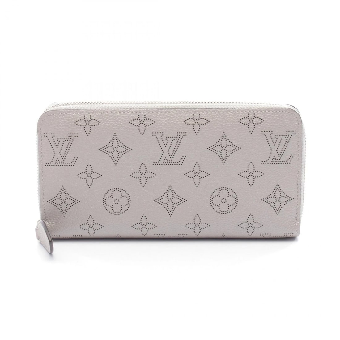 LOUIS VUITTON ZIPPY ROUND WALLET MONOGRAM: LOUIS VUITTON Zippy round wallet Monogram Brand: LOUIS VUITTON Type/Style: Round wallet Material: Monogram?Mahina ? leather Color: Gray?ish colors ? metallic?ish colors Size: (H:4.1" x W:7.7"x D:1.0)