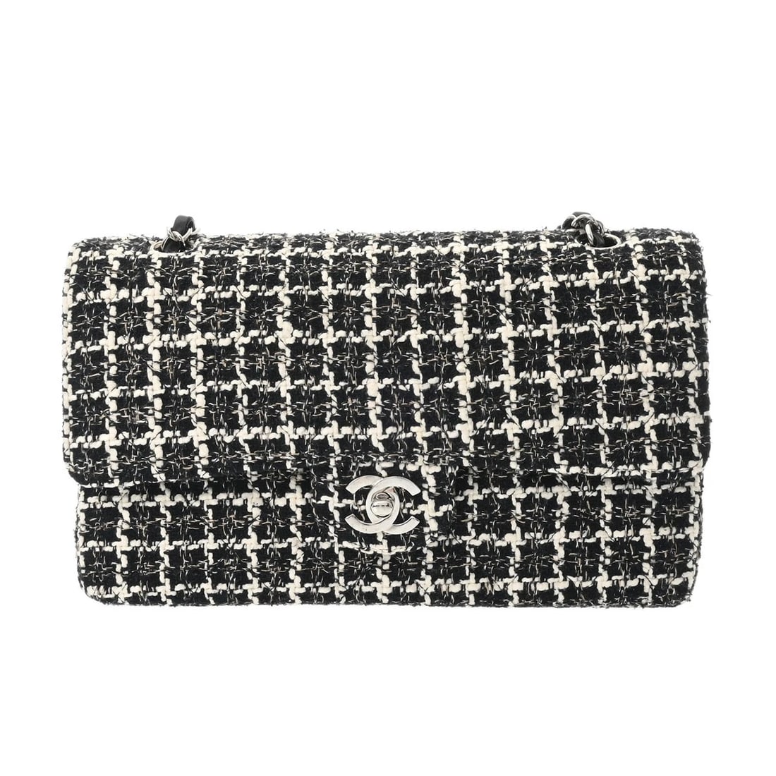 CHANEL W FLAP WCHAINSHOULDER 25 MATRASSE SHOULDER BAG: CHANEL W flap WChainShoulder 25 Matrasse Shoulder Bag Brand: CHANEL Type/Style: Shoulder Bag Material: tweed Color: black ? SilverMetal Size: H:about 5.7inch W:about 9.8inch D:about 2.6inch