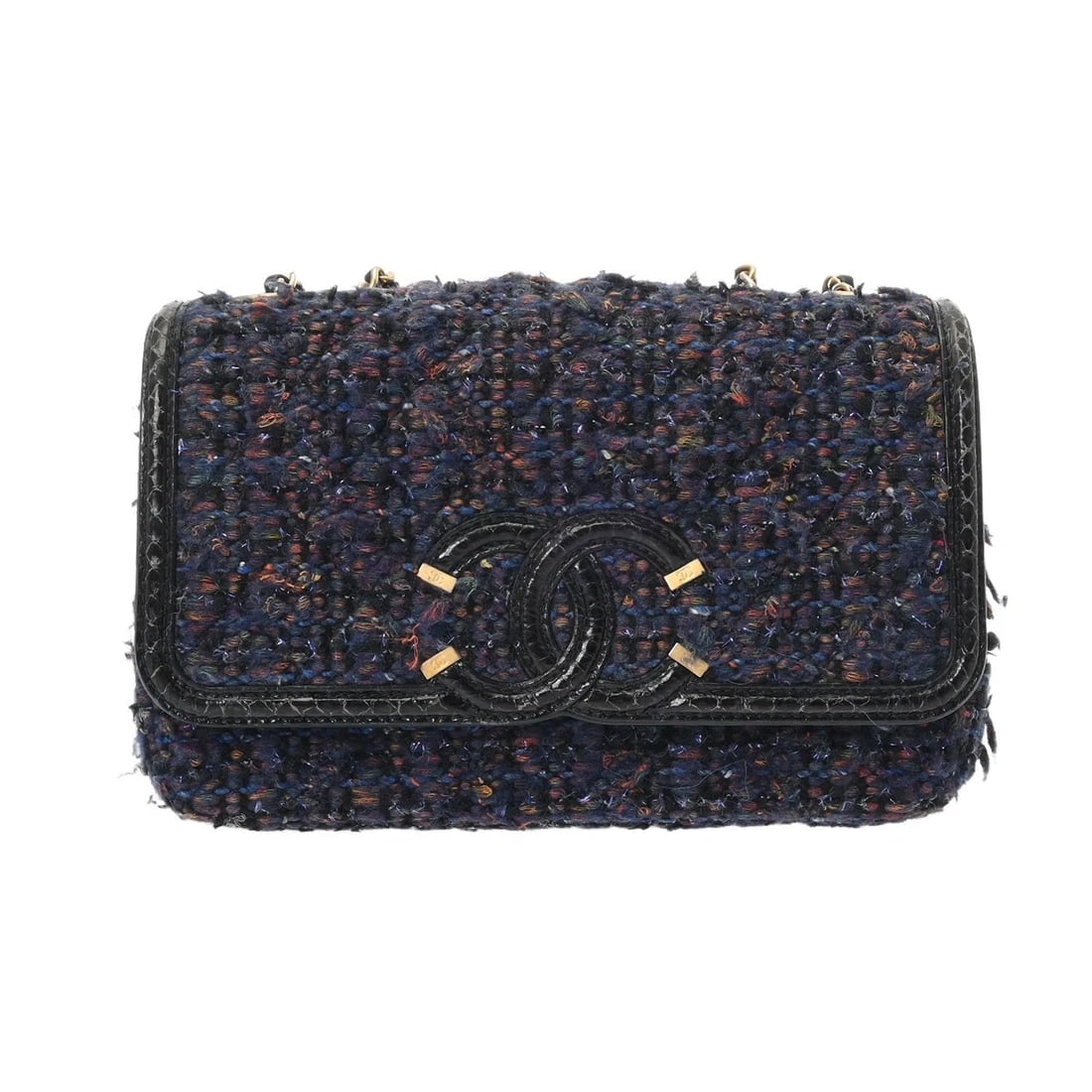 CHANEL CHAINSHOULDER CC FILIGREE TWEED NAVY SHOULDER BAG: CHANEL ChainShoulder CC filigree tweed Navy Shoulder Bag Brand: CHANEL Type/Style: Shoulder Bag Material: tweed Color: Navy ? Gold Metal Size: H:about 5.1inch W:about 8.5inch D:about 2.4inch Acces