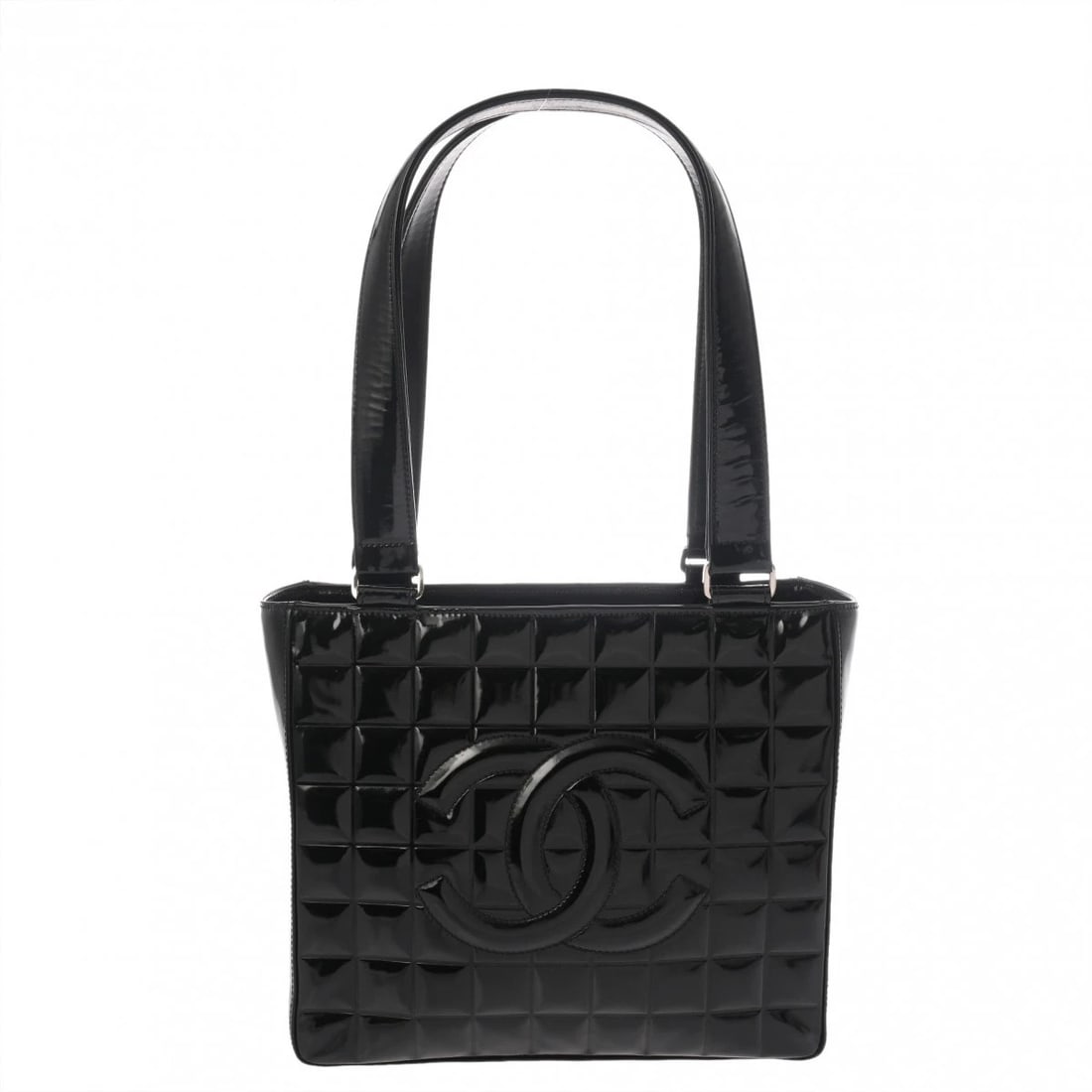 CHANEL CHOCOLATE BAR BLACK HANDBAG: CHANEL Chocolate bar black Handbag Brand: CHANEL Type/Style: Handbag Material: Patent calfskin Color: black ? SilverMetal Size: H:about 8.3inch W:about 9.8inch D:about 3.1inch Accessories: None