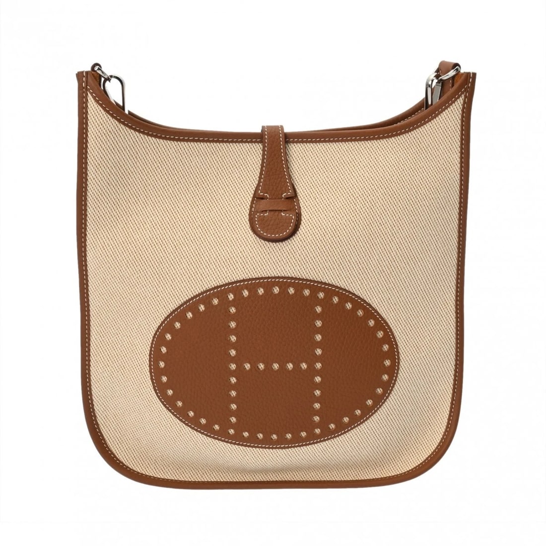 HERMES EVELYN 3 PM TOWER ASH/TAURILLON CLEMENCE SHOULDER BAG: HERMES Evelyn 3 PM Tower ash/Taurillon Clemence Shoulder Bag Brand: HERMES Type/Style: Shoulder Bag Material: Tower ash/Taurillon Clemence Color: Ecru/Gold ? SilverMetal Size: H:about 10.6inch (Center