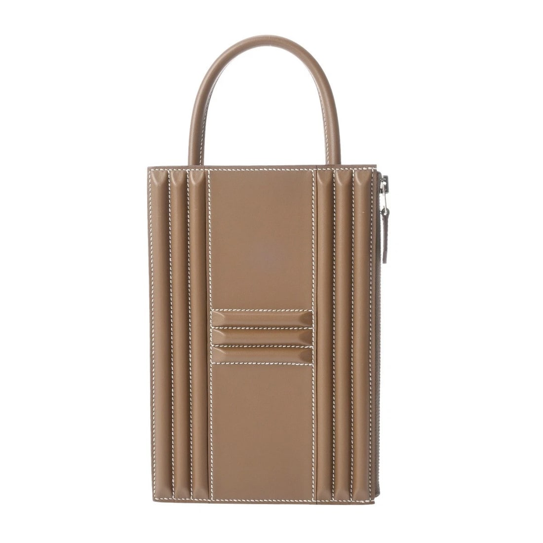 HERMES CADENA CLUTCH TADELAKT ETOPE CLUTCH BAG: HERMES Cadena Clutch Tadelakt Etope Clutch bag Brand: HERMES Type/Style: Clutch bag Material: Tadelakt Color: Etope ? SilverMetal Size: H:about 6.1inch W:about 9.1inch (Bottom) D:about 1.0inch