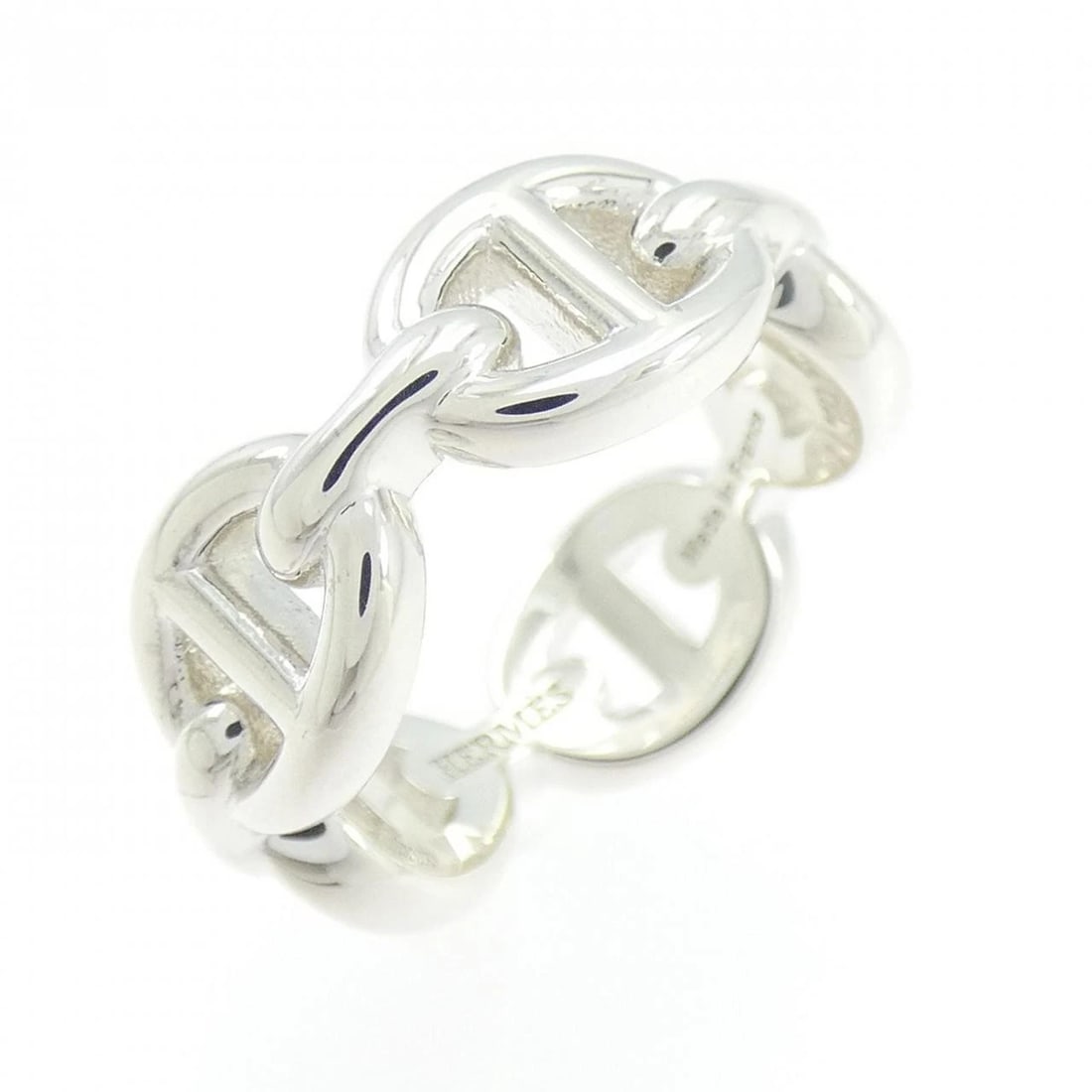 HERMES CHAINE D'ANCRE ENCHAINE RING: Hermes Chaine d'Ancre Enchaine Ring Brand: HERMES Type/Style: Hermes Ring Material: 925Silver, Color: Silver Size: US3 3/4 Accessories: None Accessories Notice: When purchasing pre-owned goods,